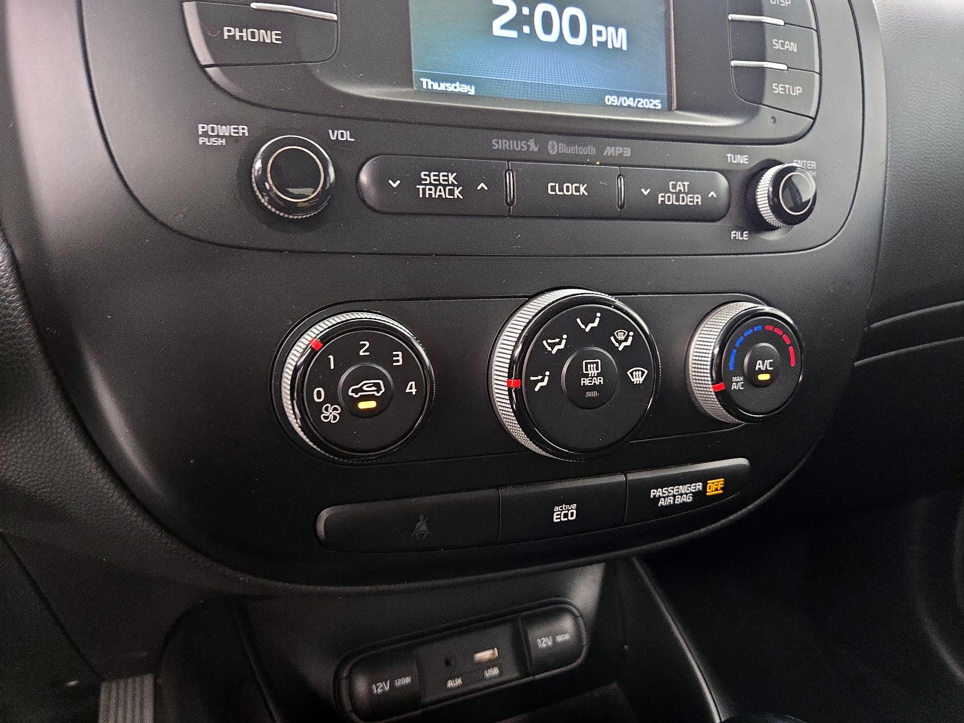 Thumbnail: 2016 Kia Soul - 16