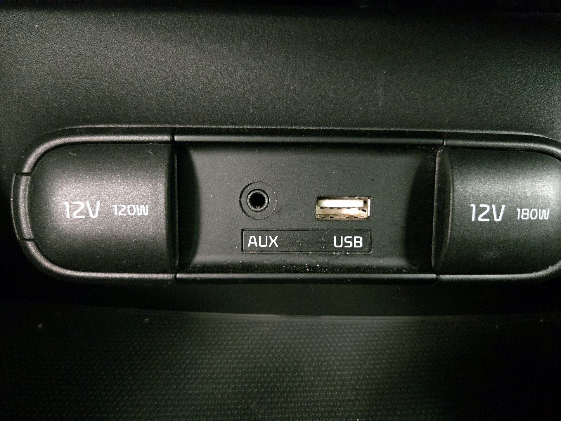 Thumbnail: 2016 Kia Soul - 18