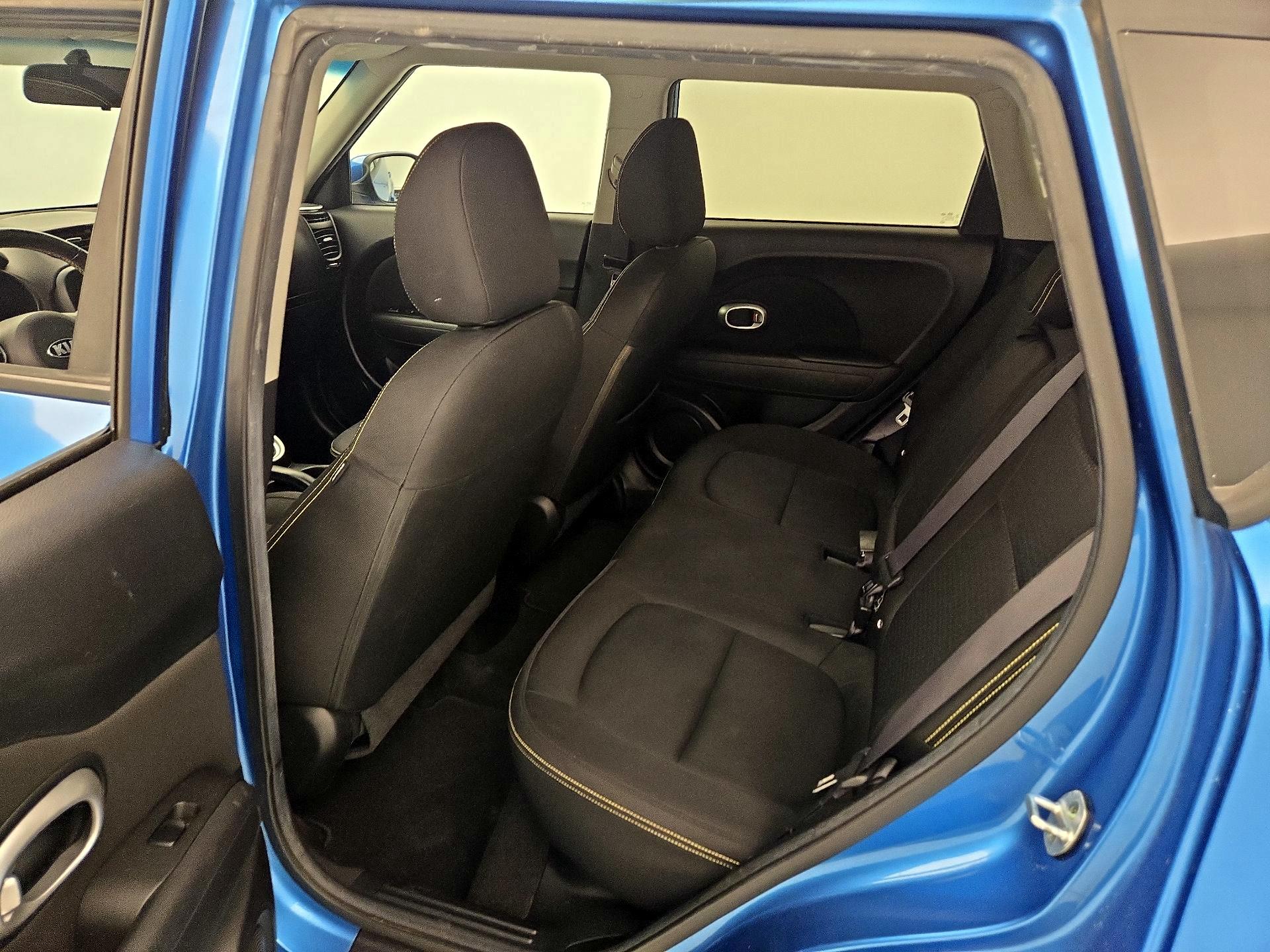 Thumbnail: 2016 Kia Soul - 19