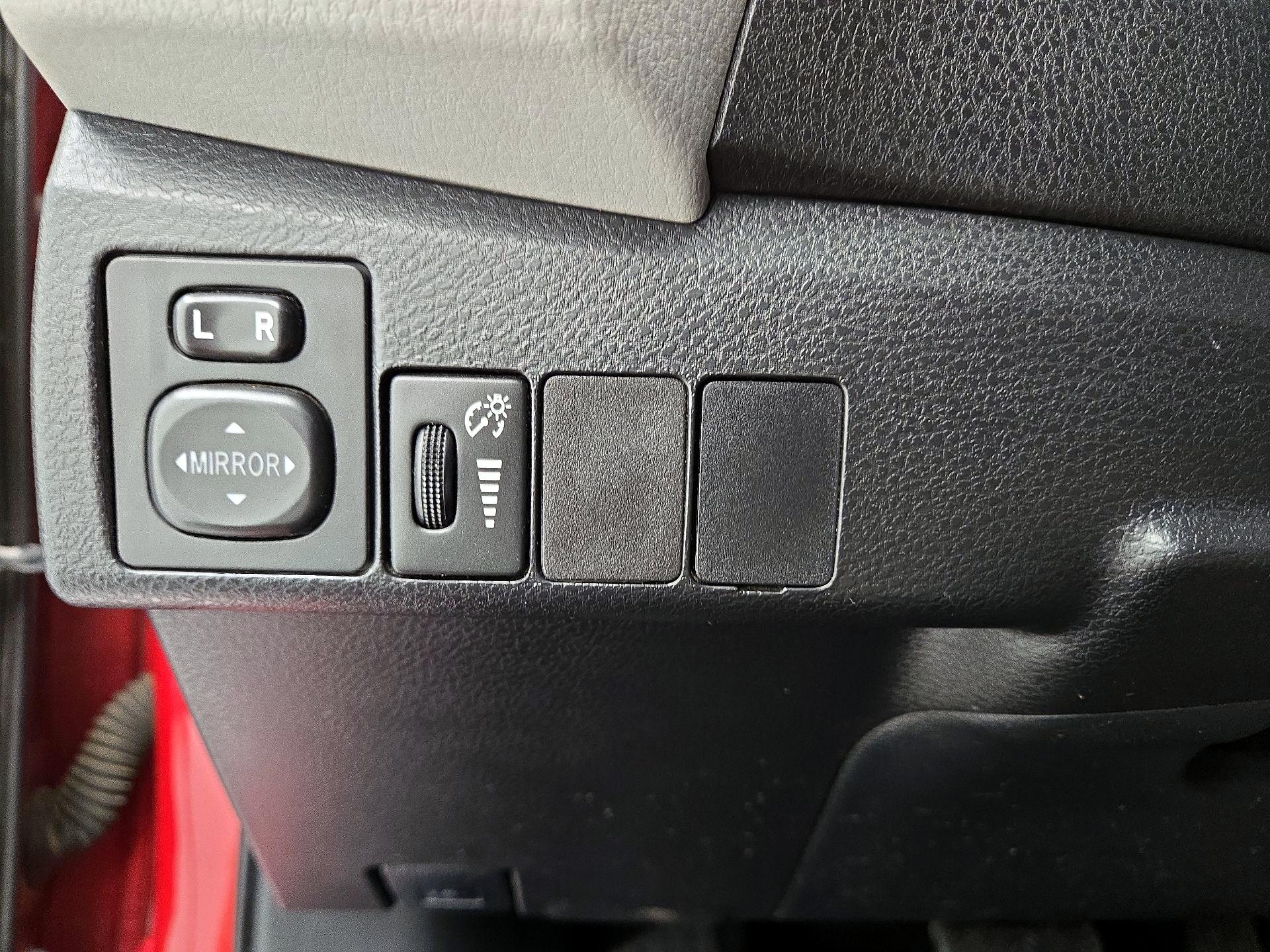 Thumbnail: 2016 Toyota Corolla - 13