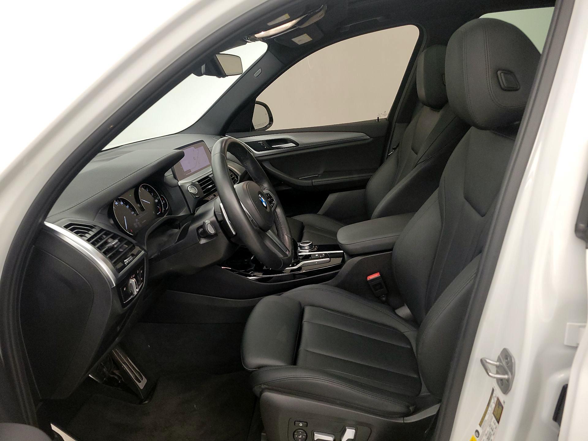Thumbnail: 2021 BMW X3 - 11