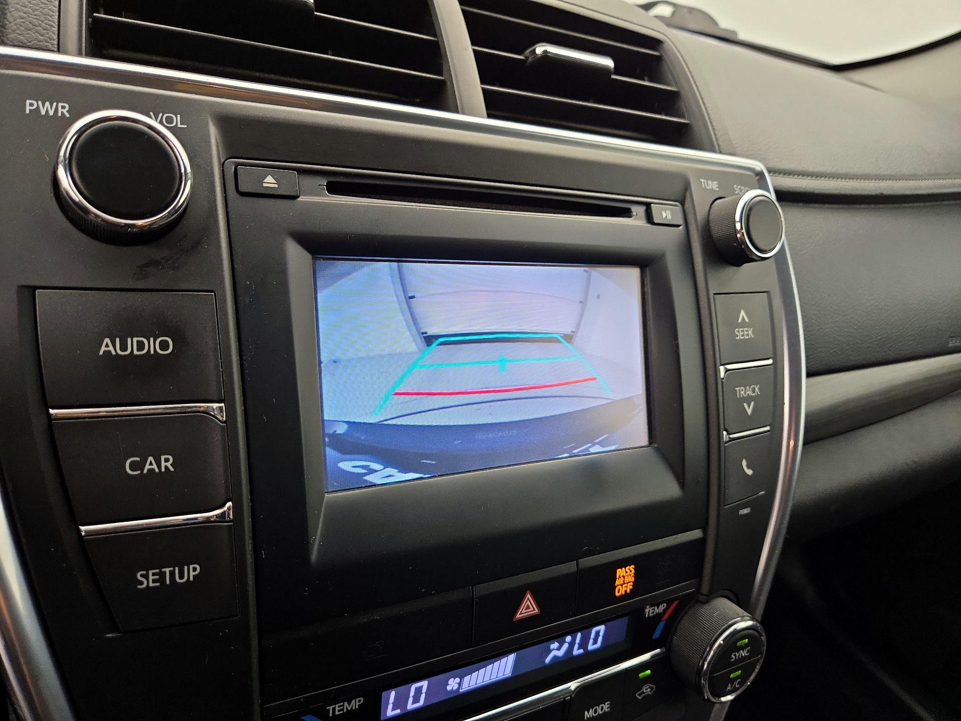 Thumbnail: 2015 Toyota Camry - 14