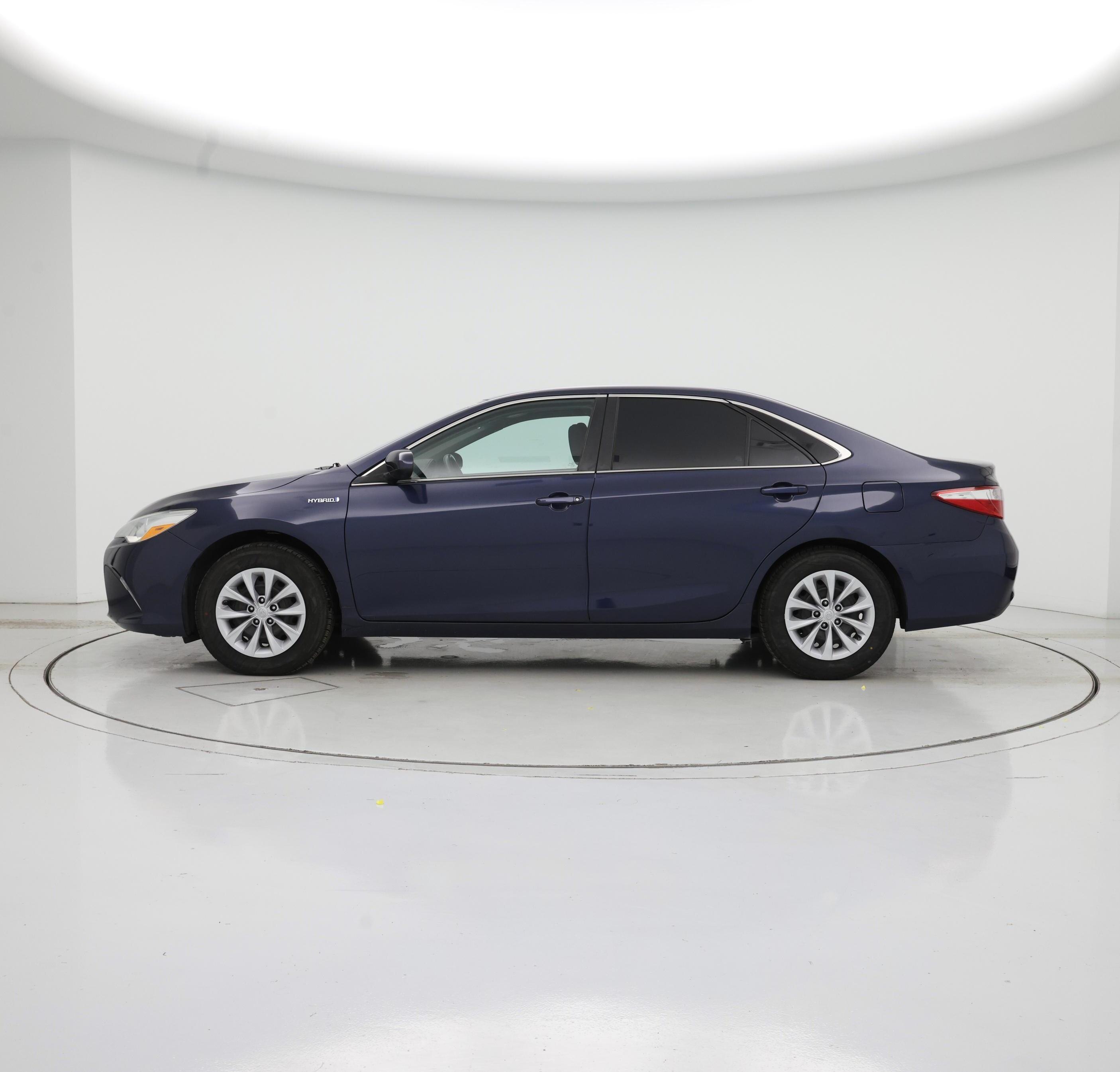 Thumbnail: 2015 Toyota Camry - 3