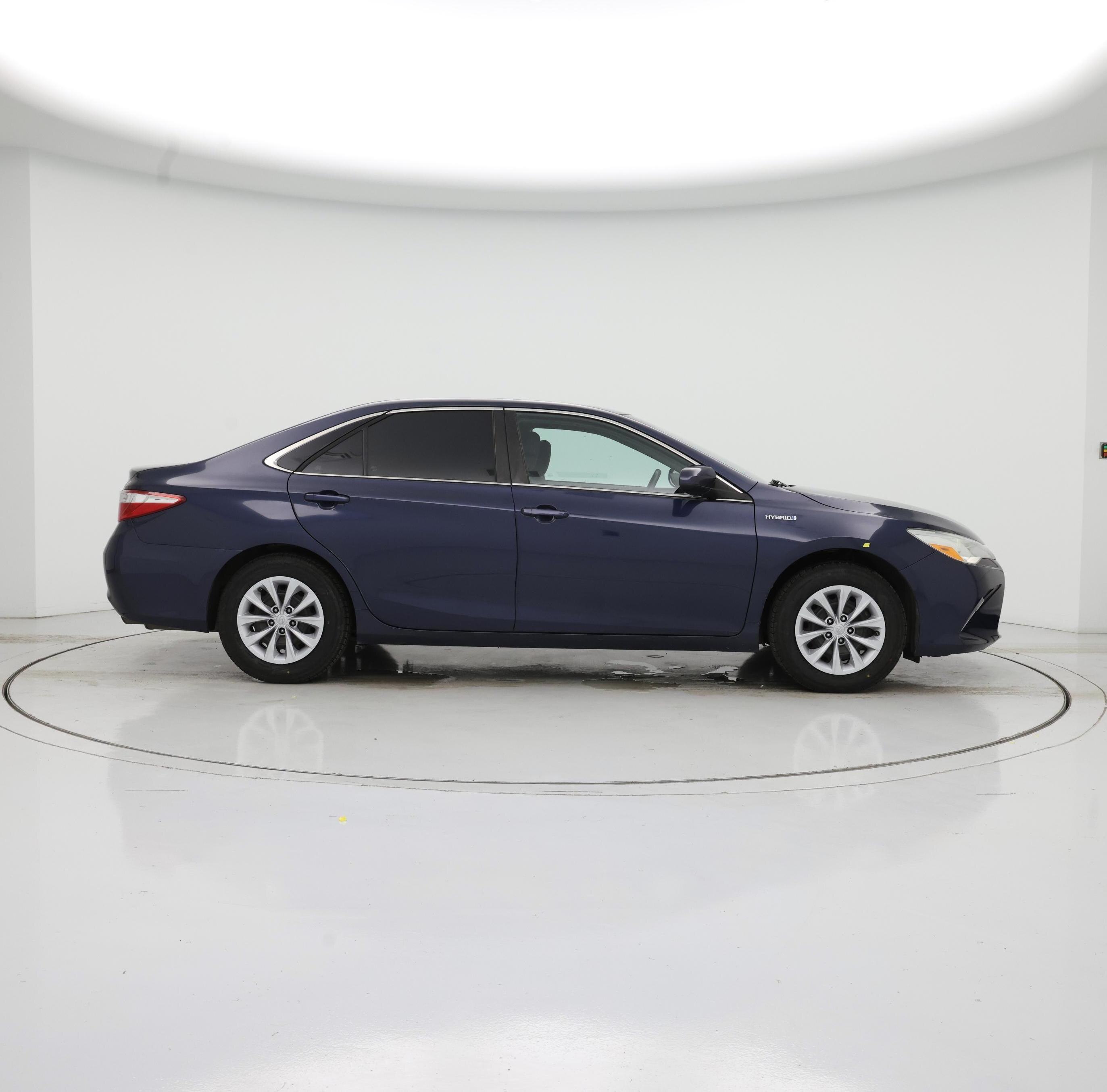 Thumbnail: 2015 Toyota Camry - 7