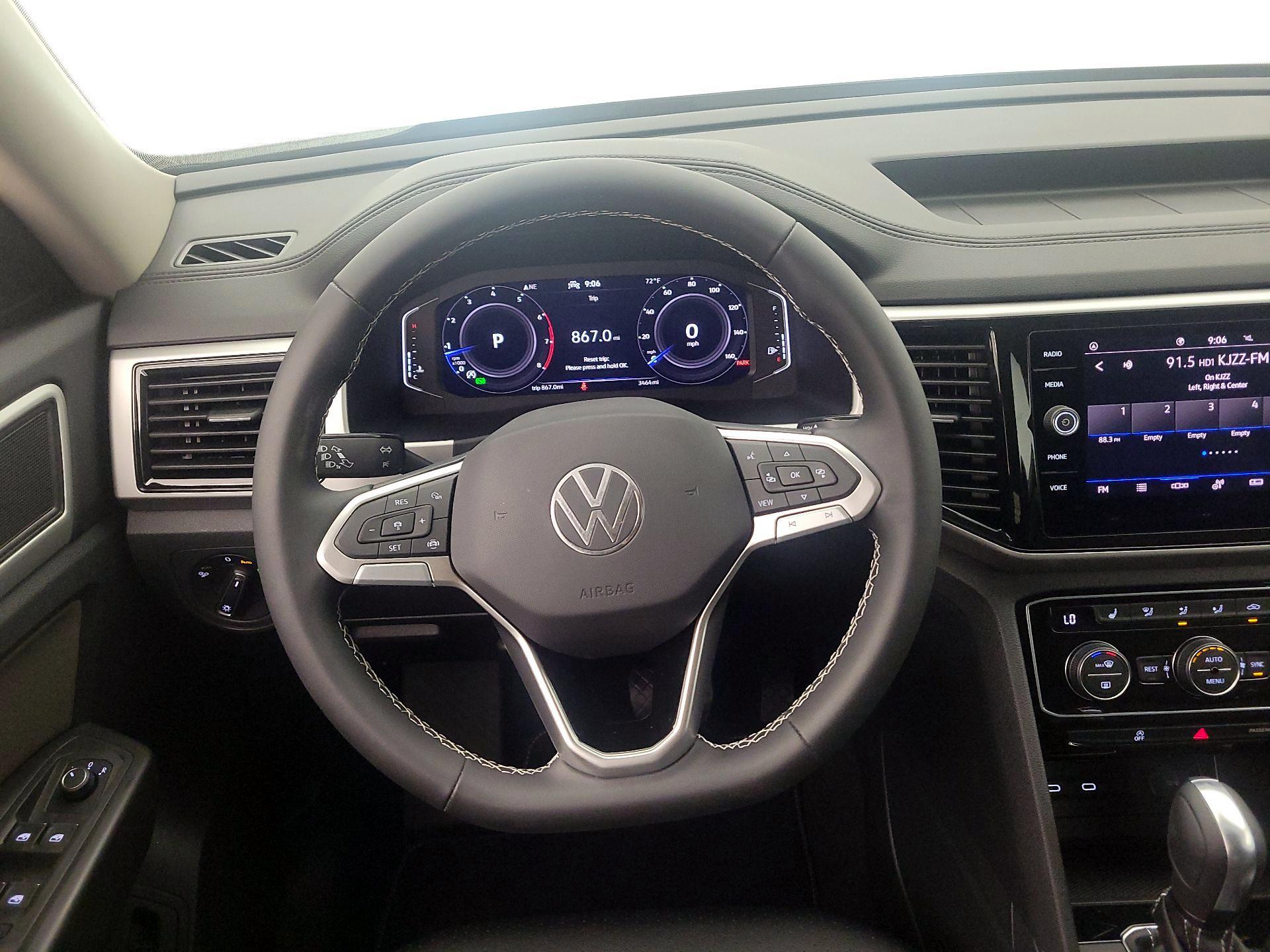 Thumbnail: 2023 Volkswagen Atlas - 10