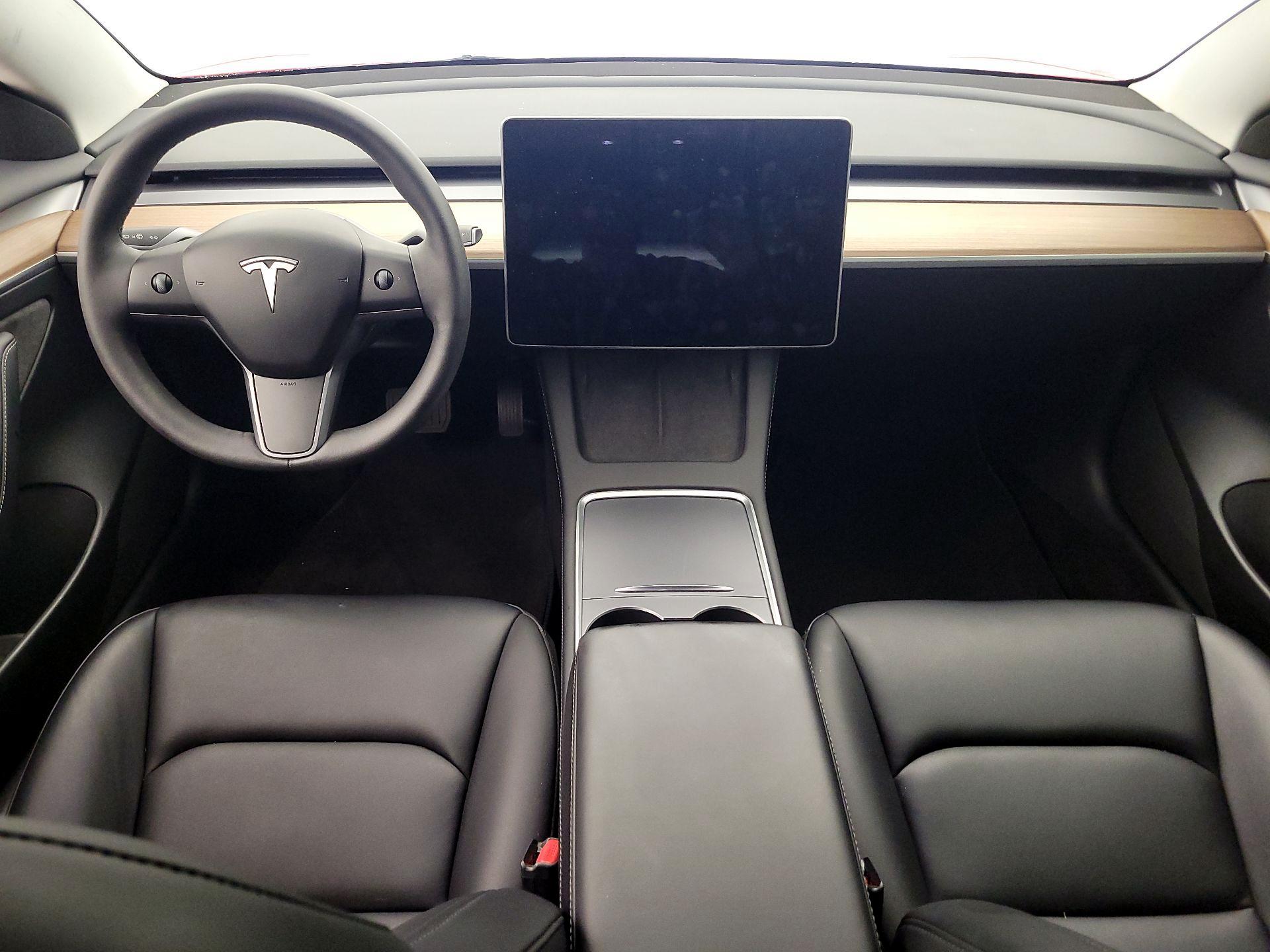 Thumbnail: 2023 Tesla Model 3 - 9