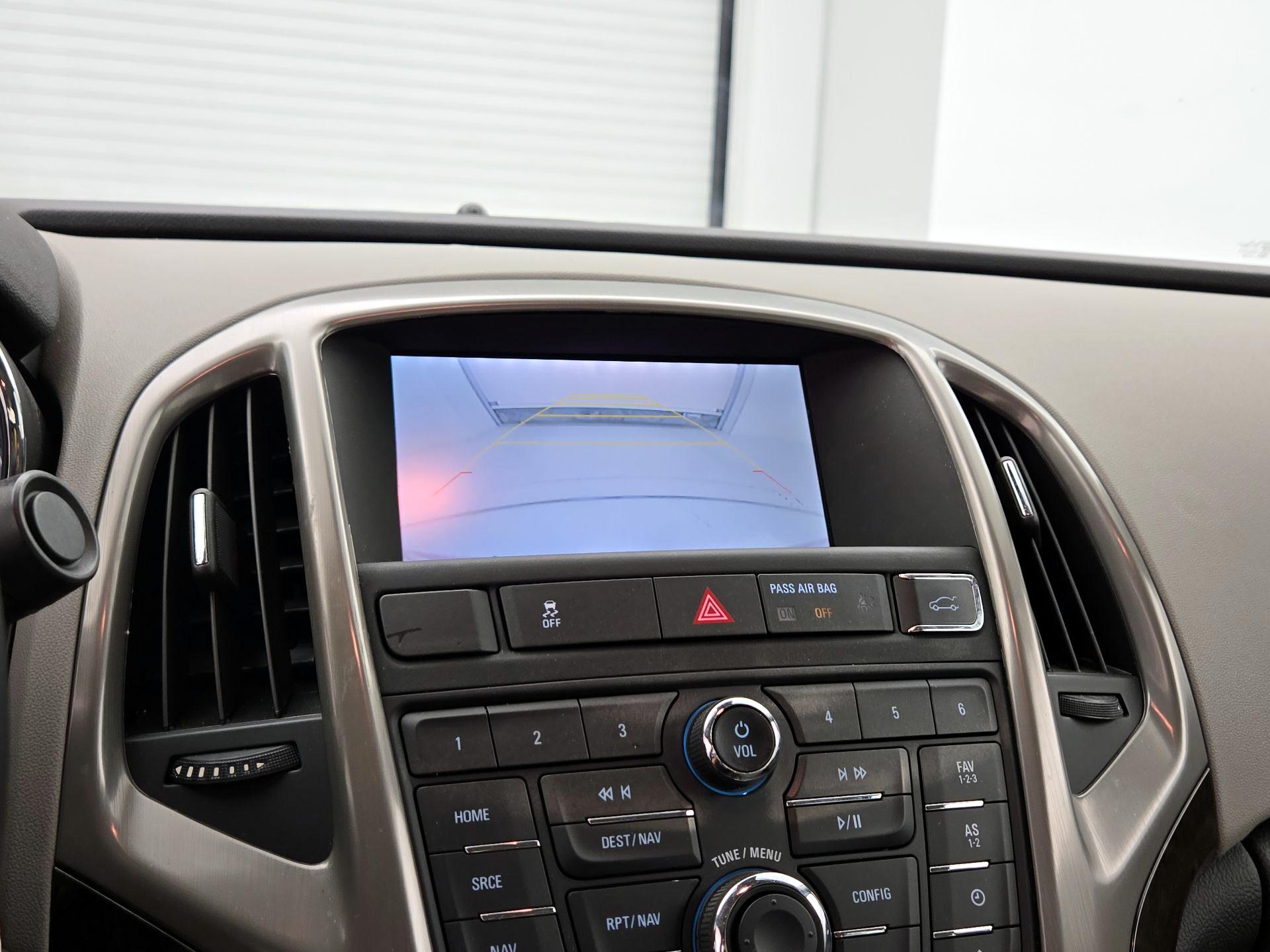 Thumbnail: 2016 Buick Verano - 15