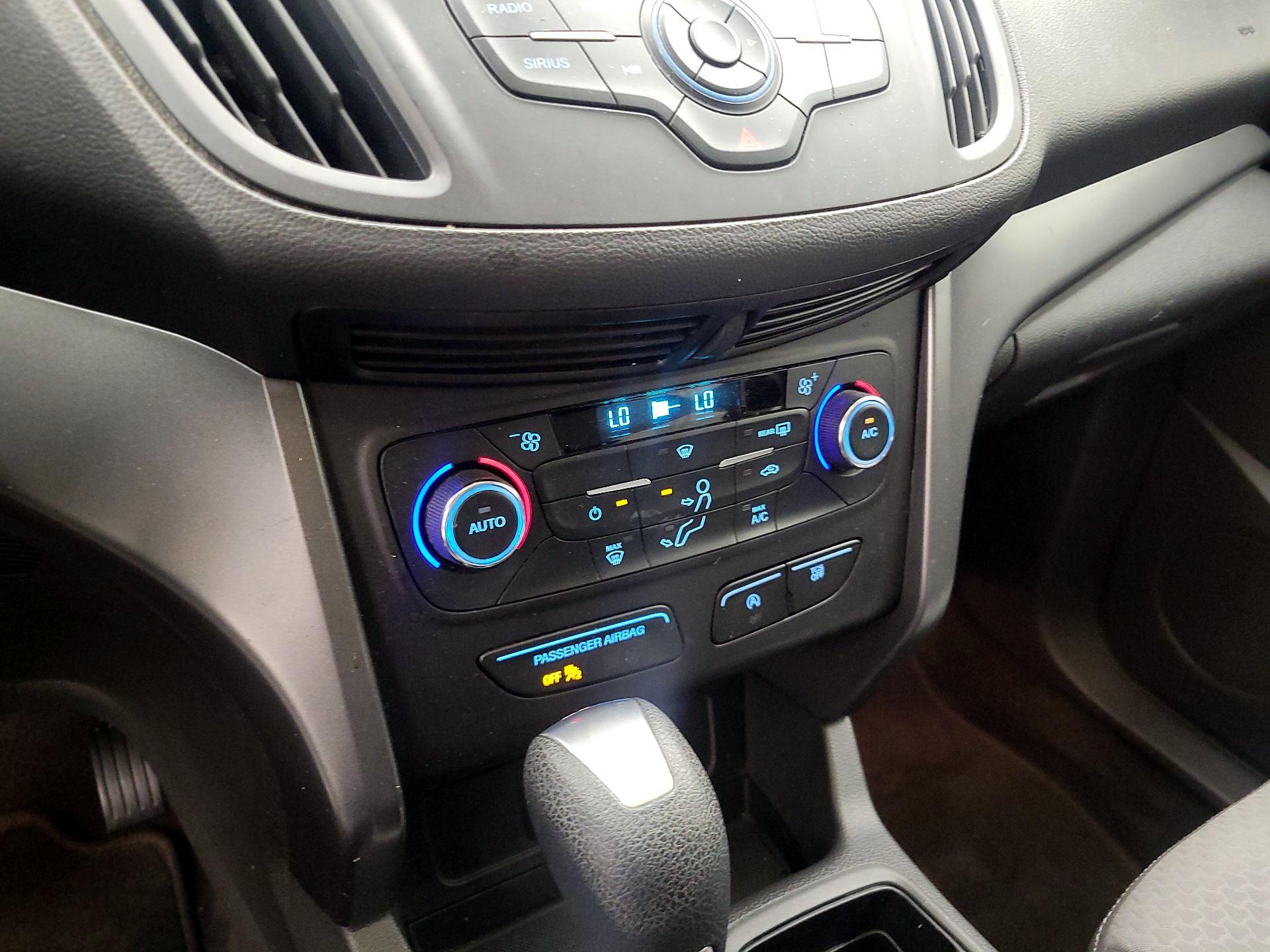 Thumbnail: 2017 Ford Escape - 16