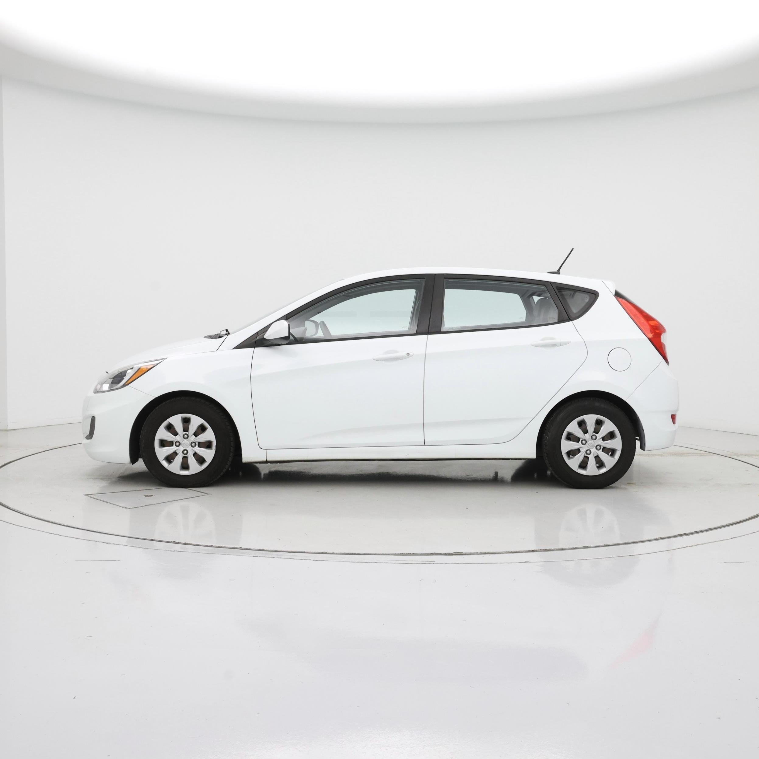 Thumbnail: 2016 Hyundai Accent - 3