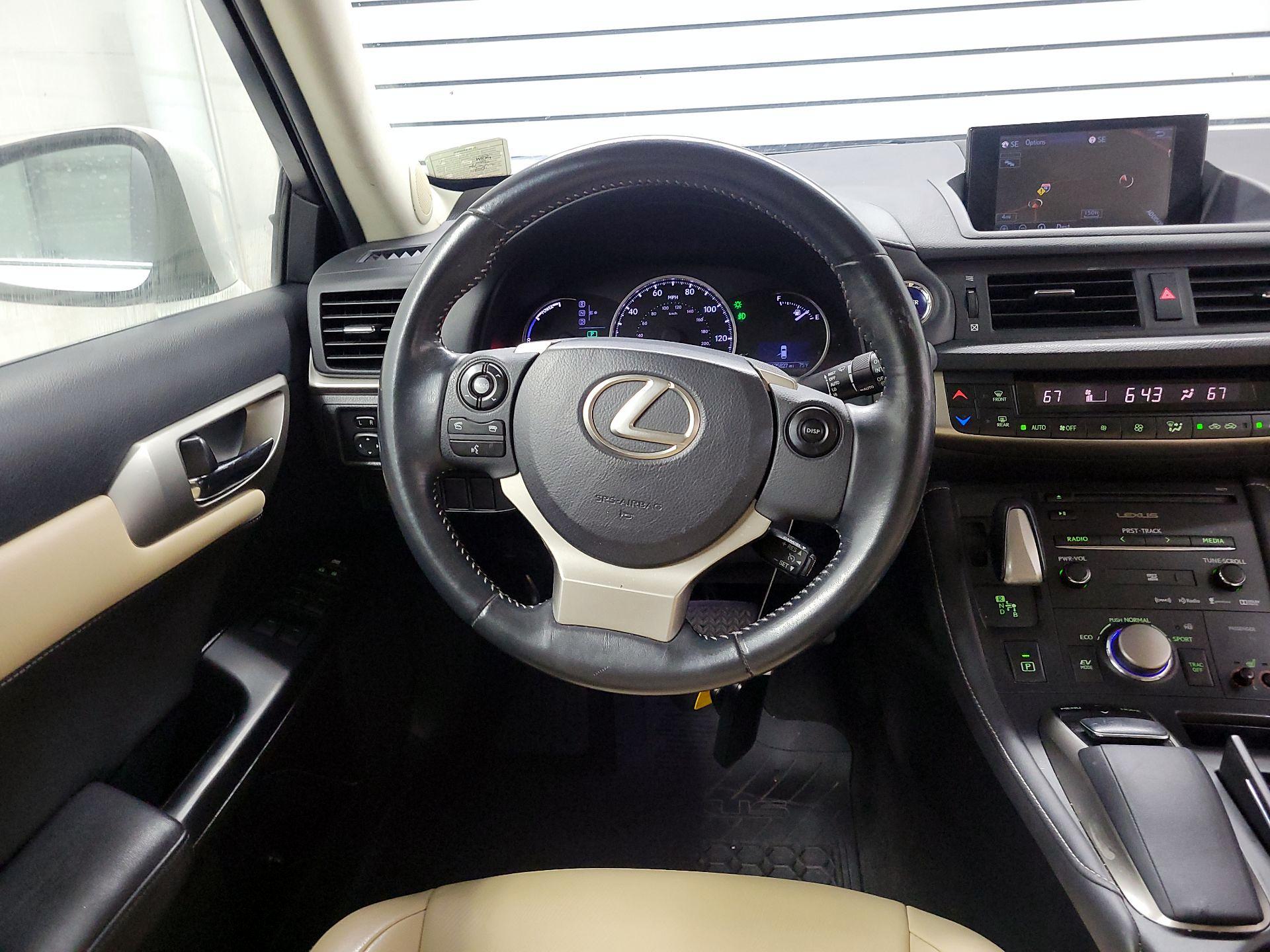 Thumbnail: 2014 Lexus CT - 10