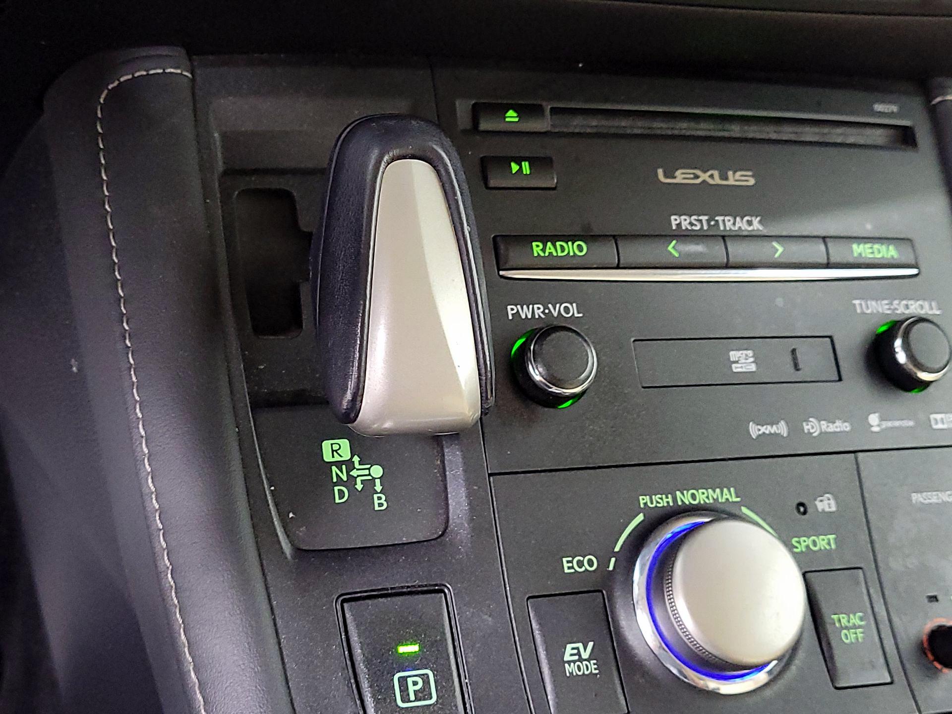 Thumbnail: 2014 Lexus CT - 16