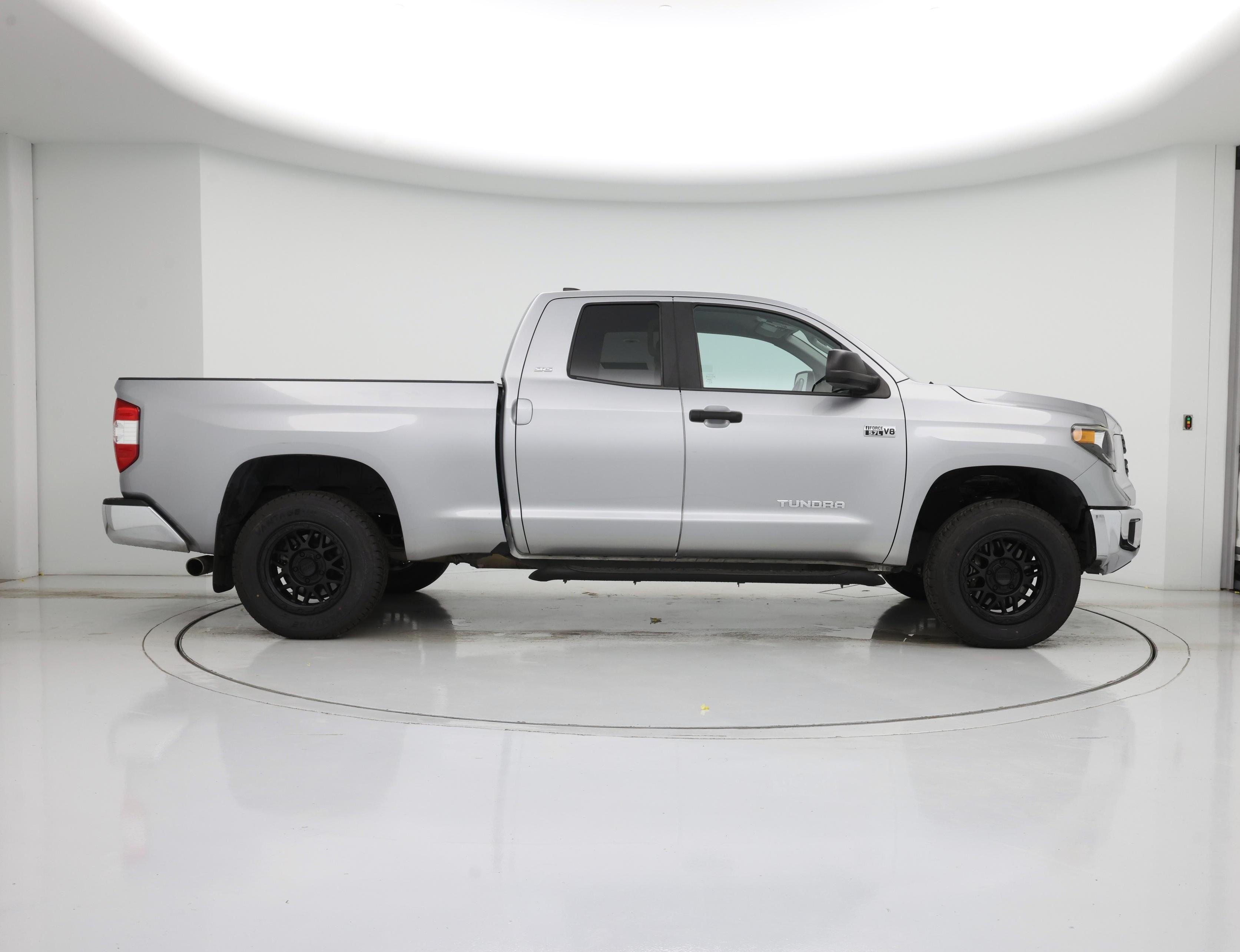 Thumbnail: 2021 Toyota Tundra - 7