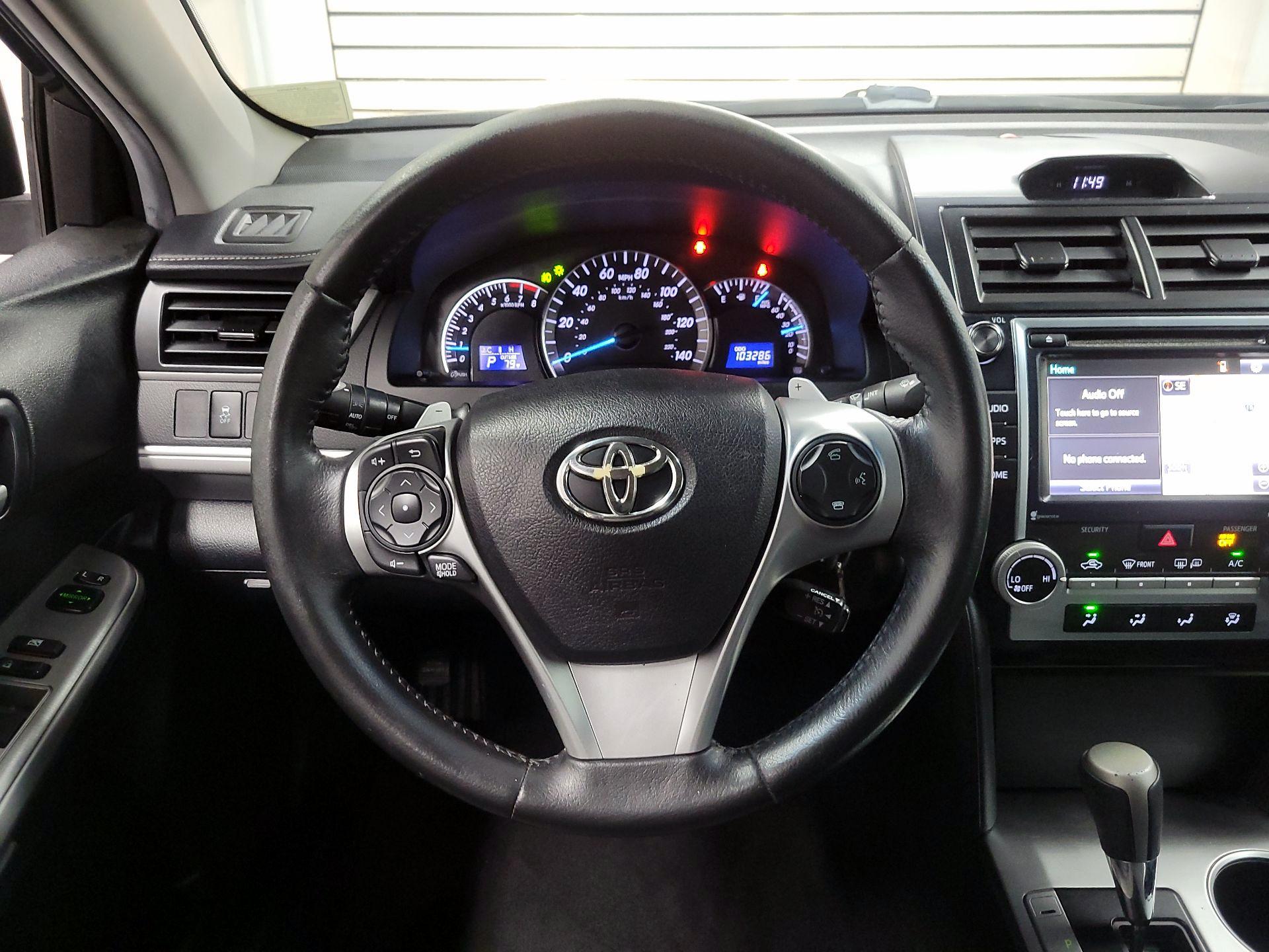 Thumbnail: 2014 Toyota Camry - 10