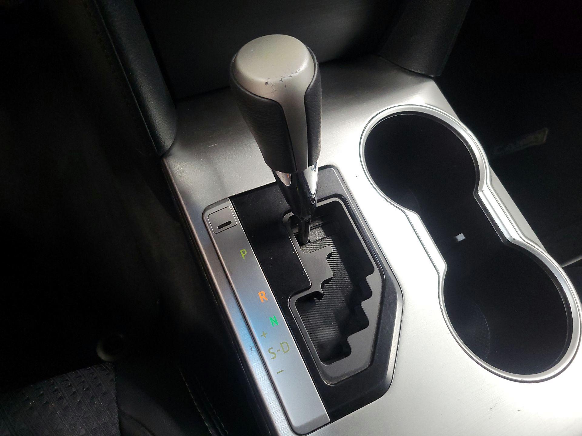 Thumbnail: 2014 Toyota Camry - 15