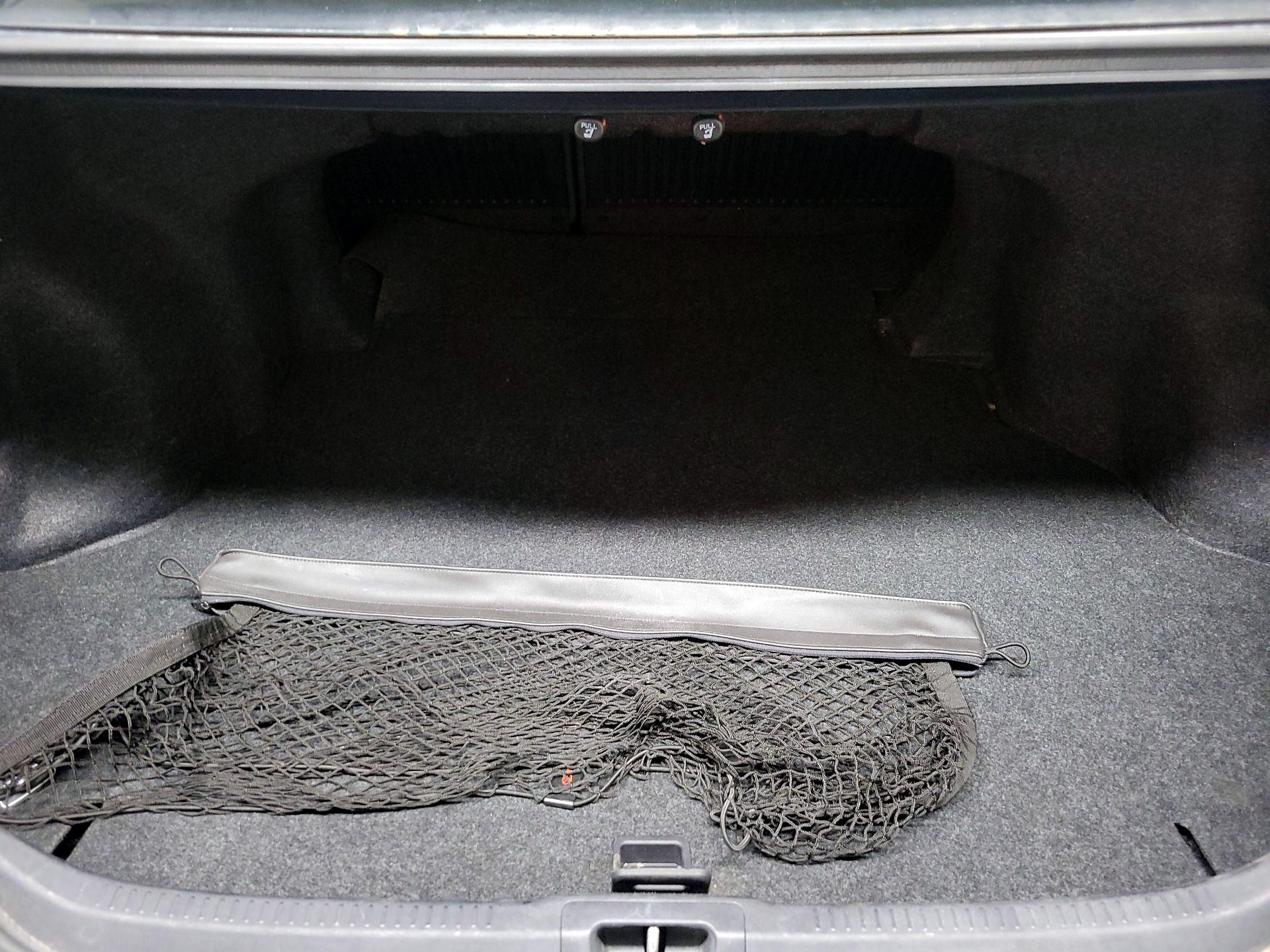 Thumbnail: 2014 Toyota Camry - 17