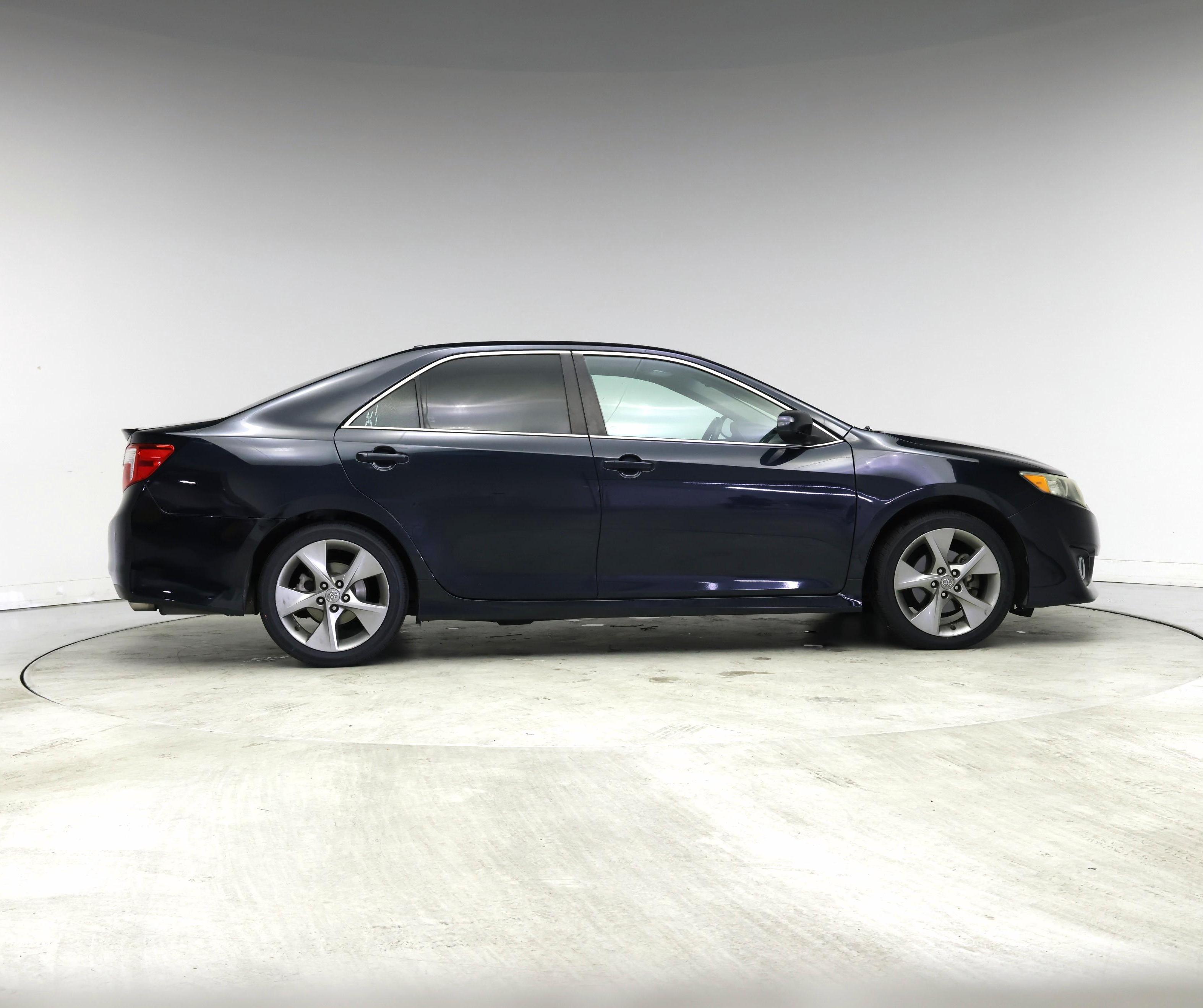 Thumbnail: 2014 Toyota Camry - 7