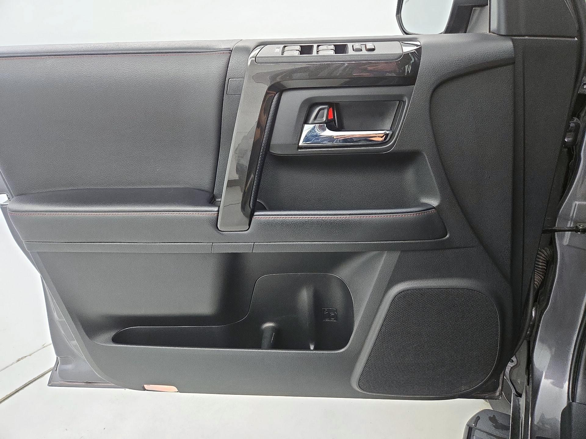 Thumbnail: 2023 Toyota 4Runner - 12