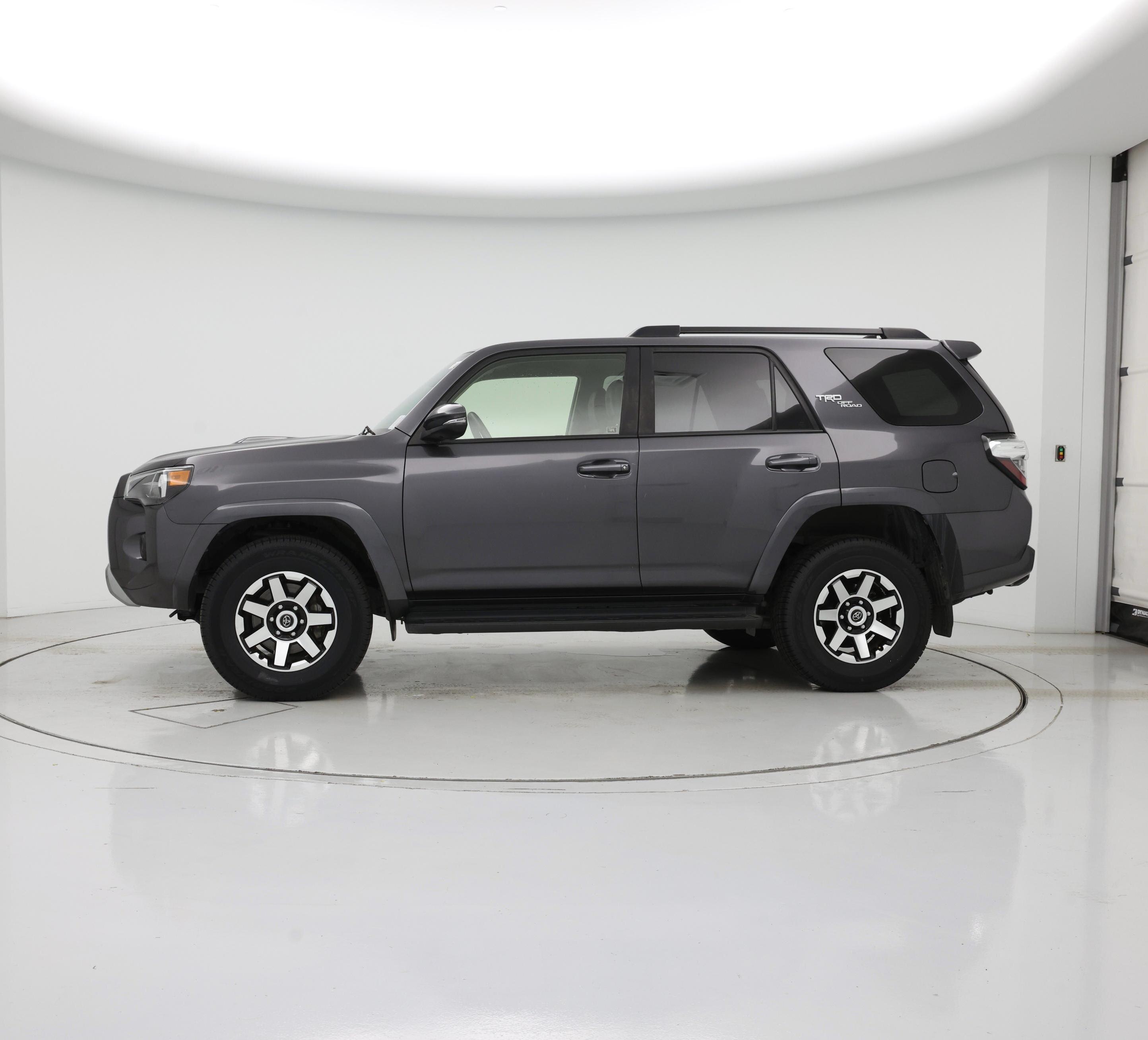 Thumbnail: 2023 Toyota 4Runner - 3