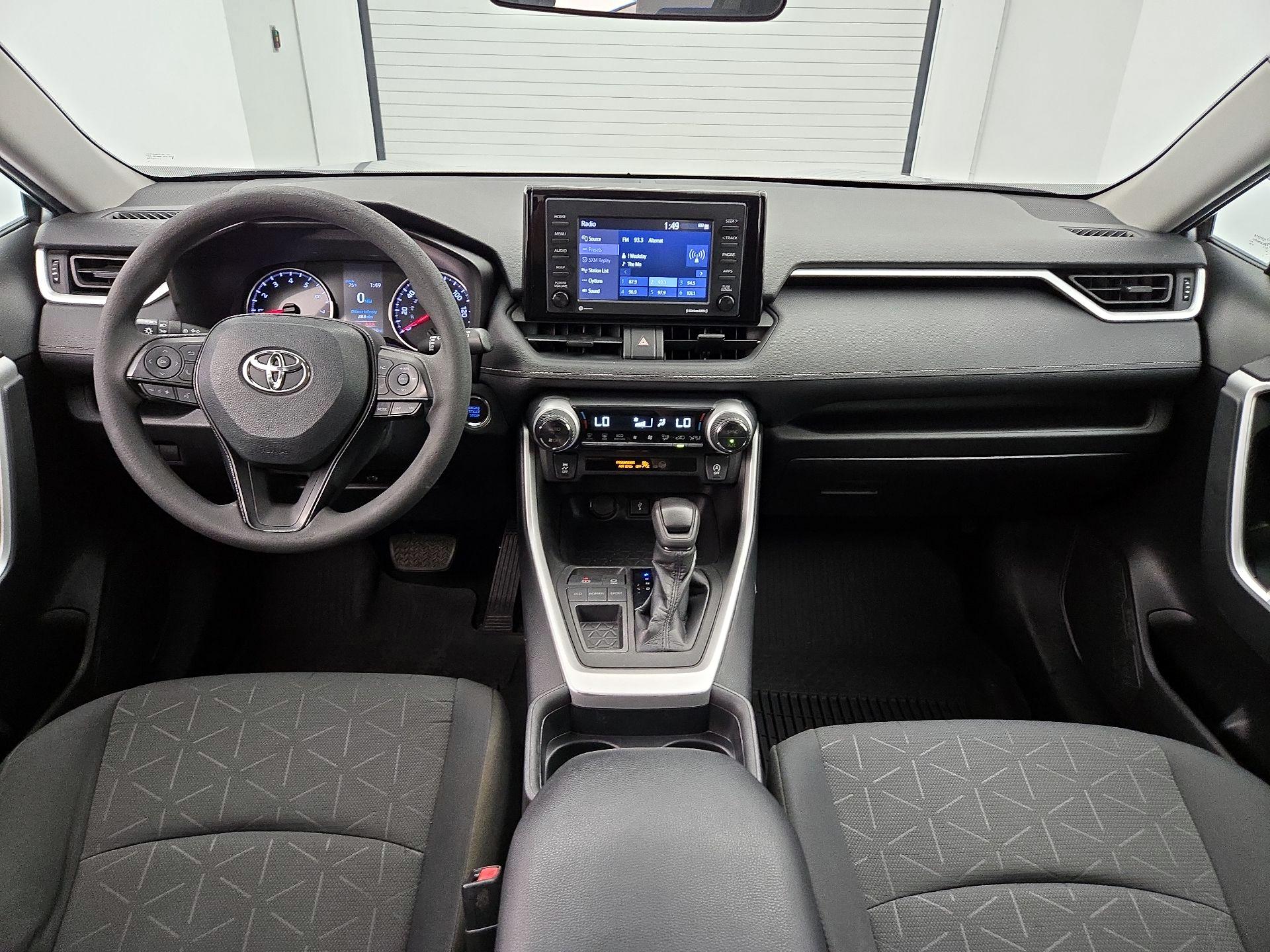 Thumbnail: 2021 Toyota RAV4 - 9