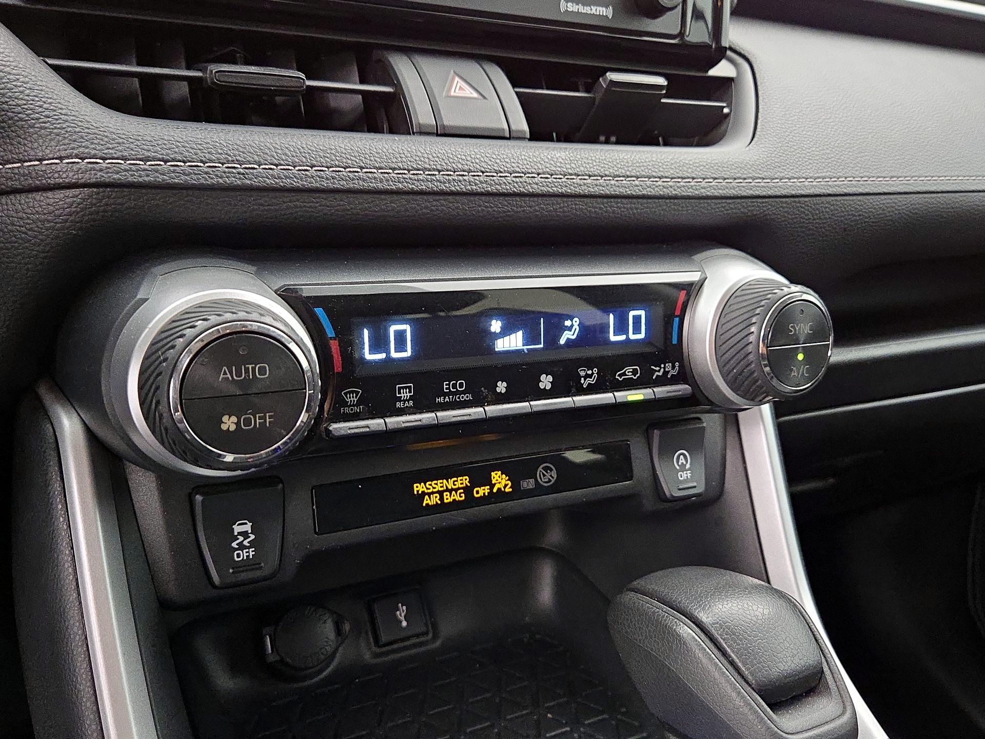 Thumbnail: 2021 Toyota RAV4 - 16