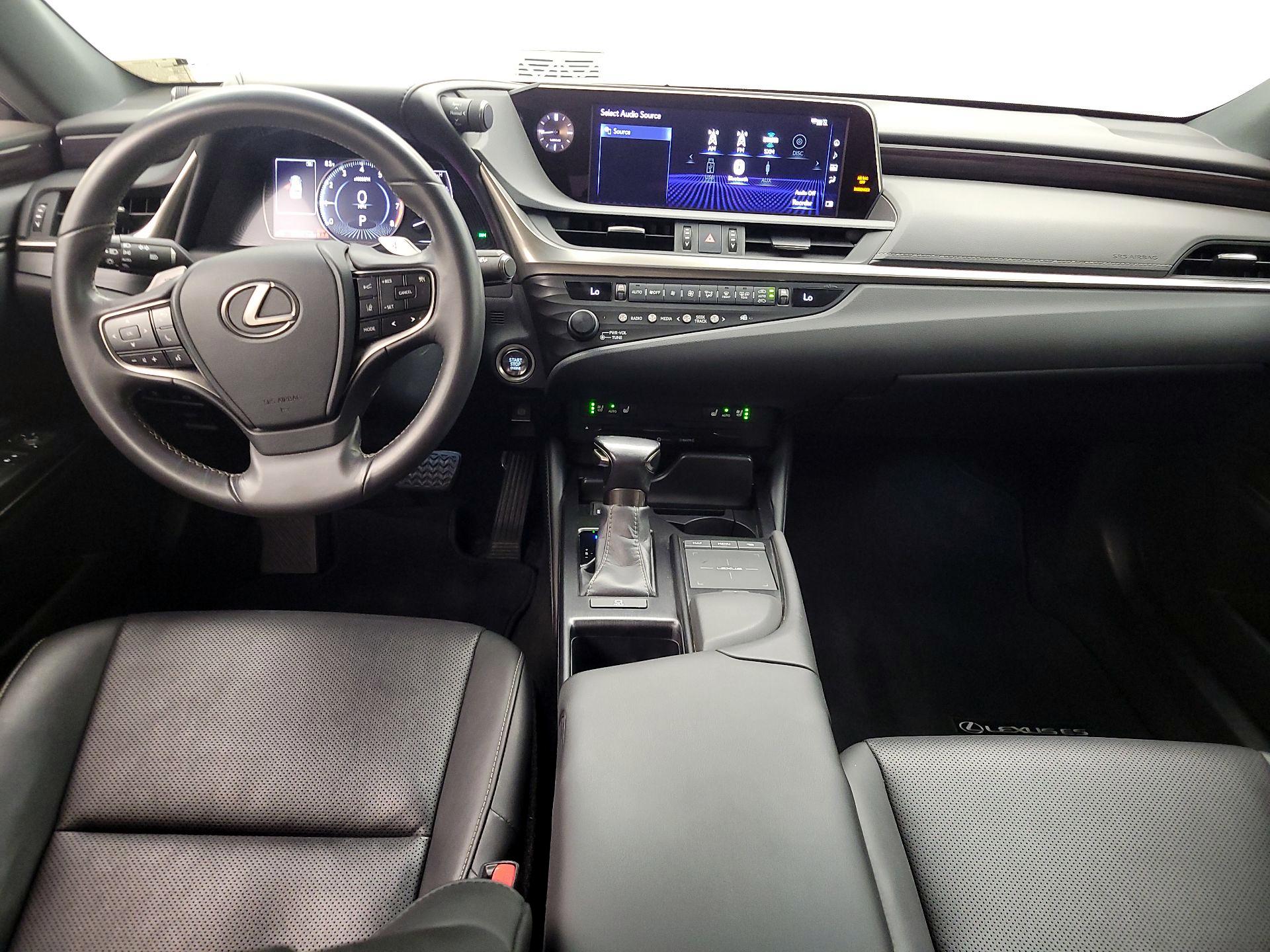 Thumbnail: 2019 Lexus ES - 9