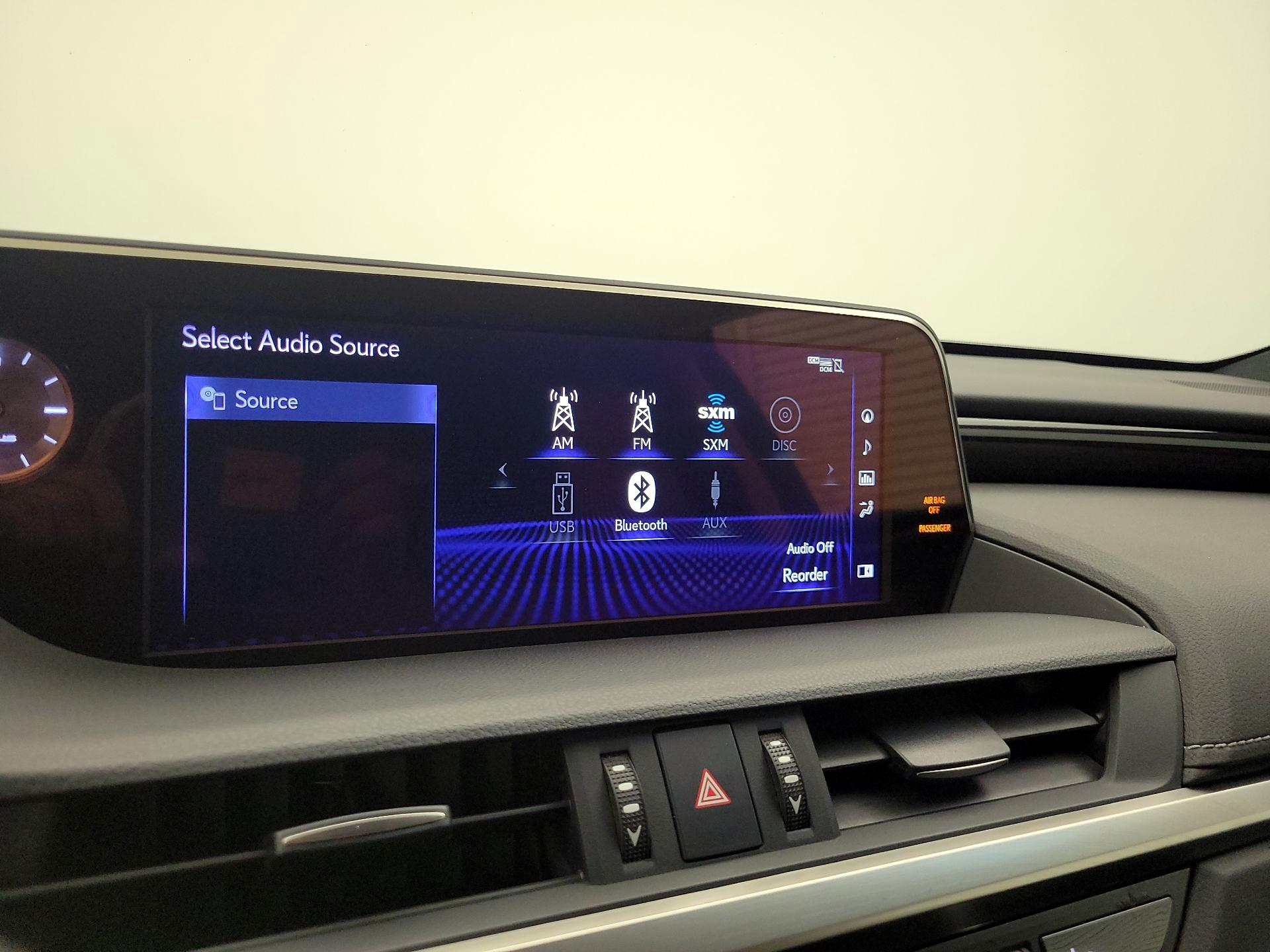 Thumbnail: 2019 Lexus ES - 14