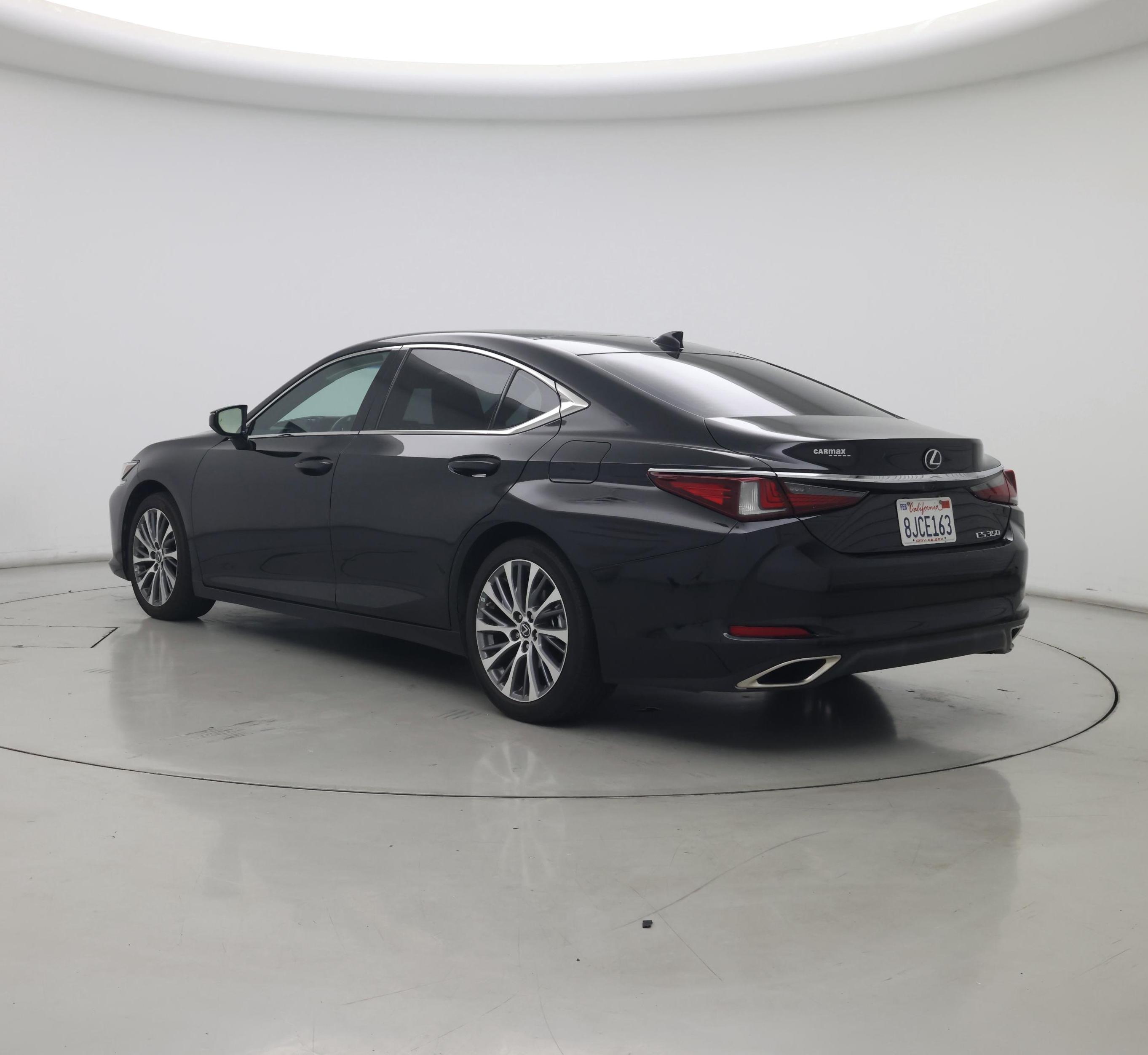 Thumbnail: 2019 Lexus ES - 2