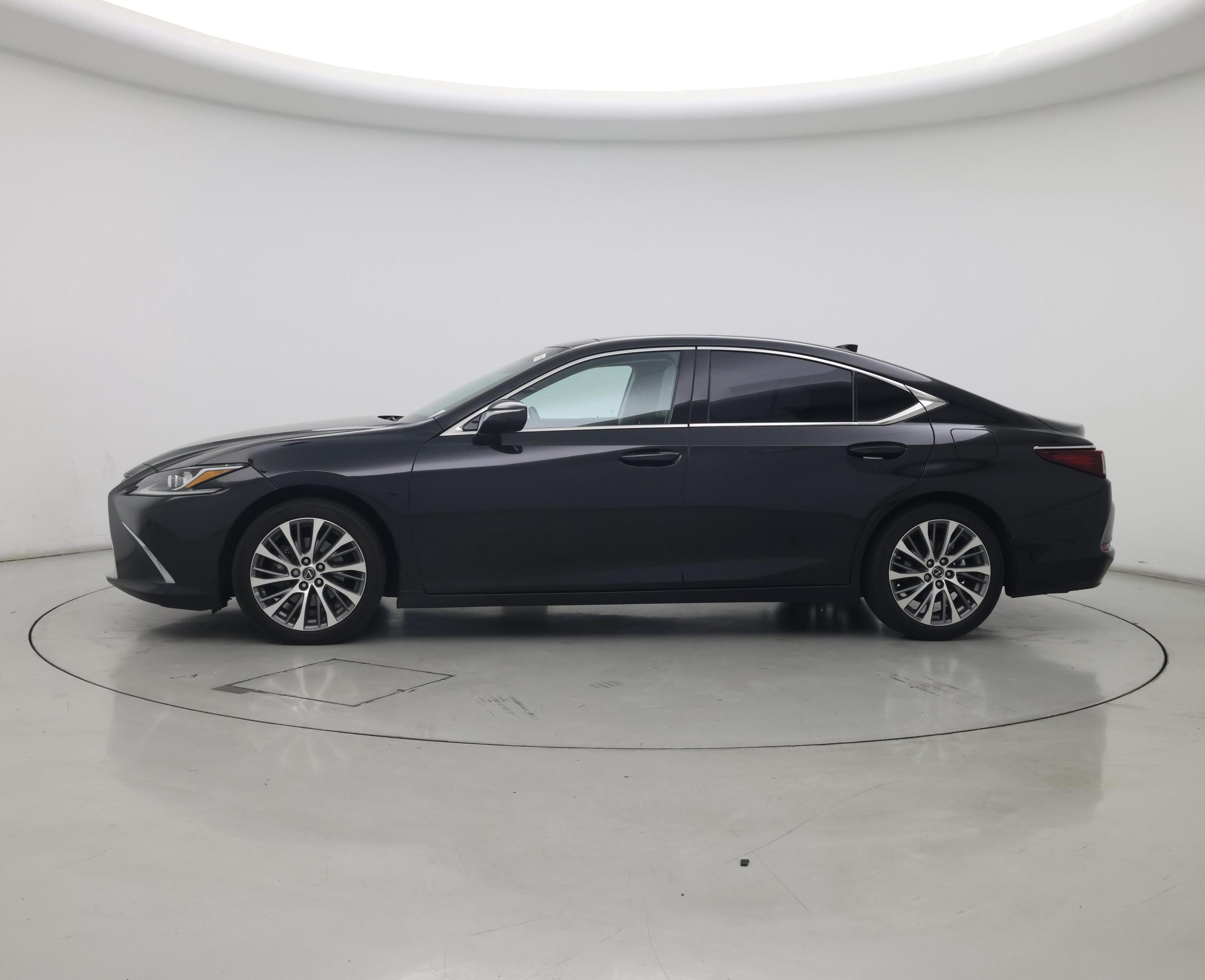 Thumbnail: 2019 Lexus ES - 3