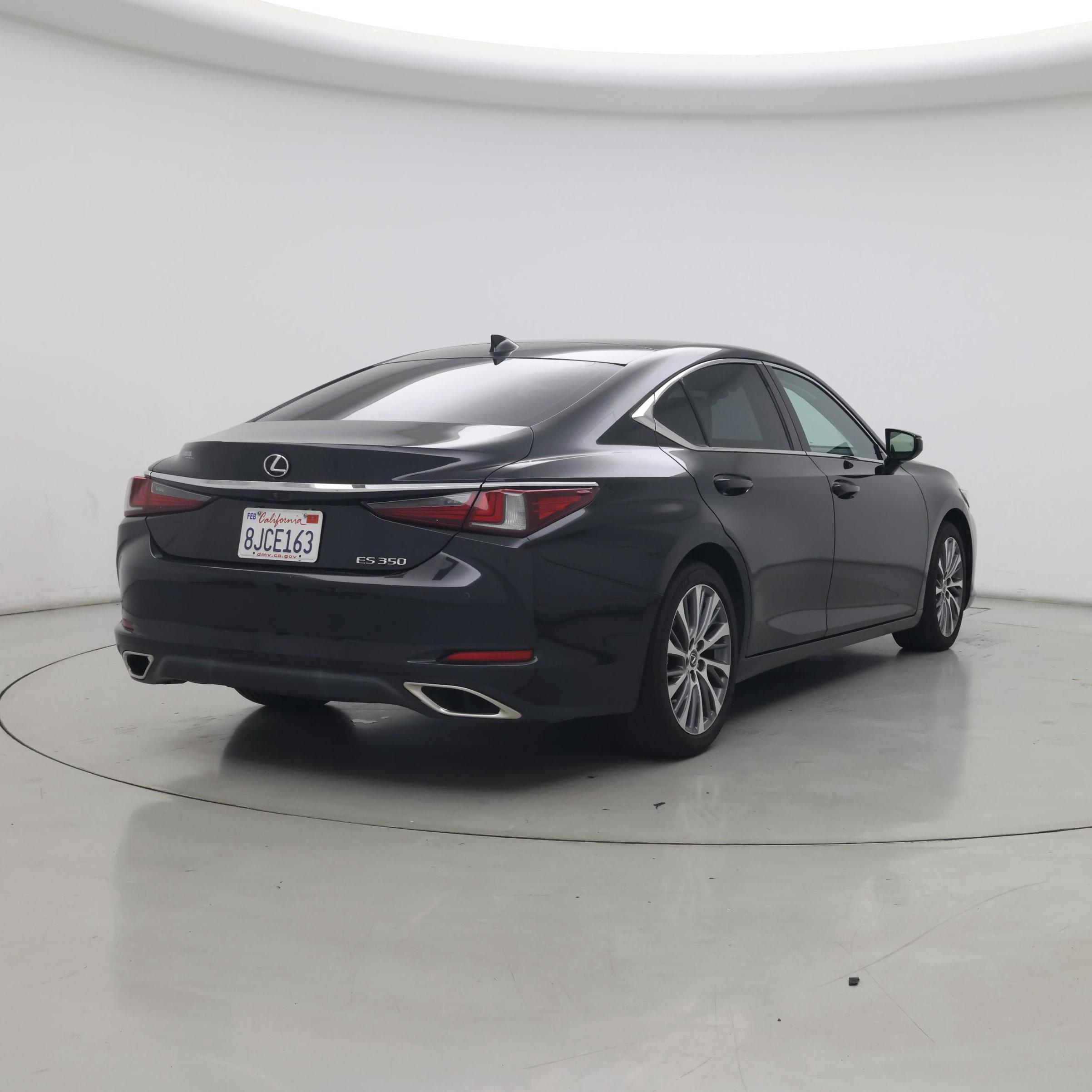 Thumbnail: 2019 Lexus ES - 8