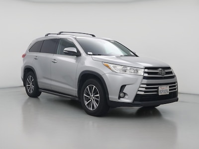 Silver 2018 Toyota Highlander XLE
