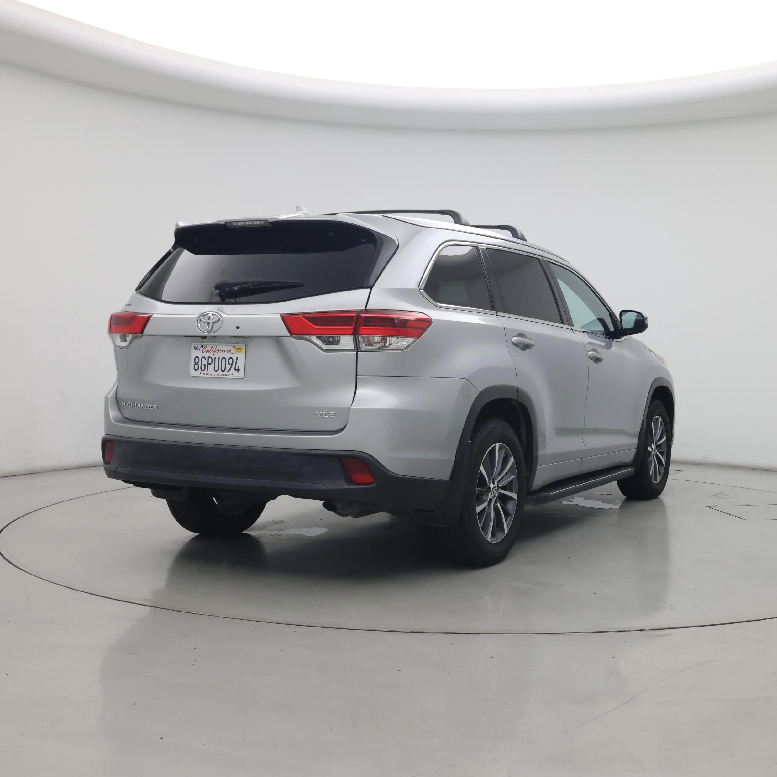 Thumbnail: 2018 Toyota Highlander - 8