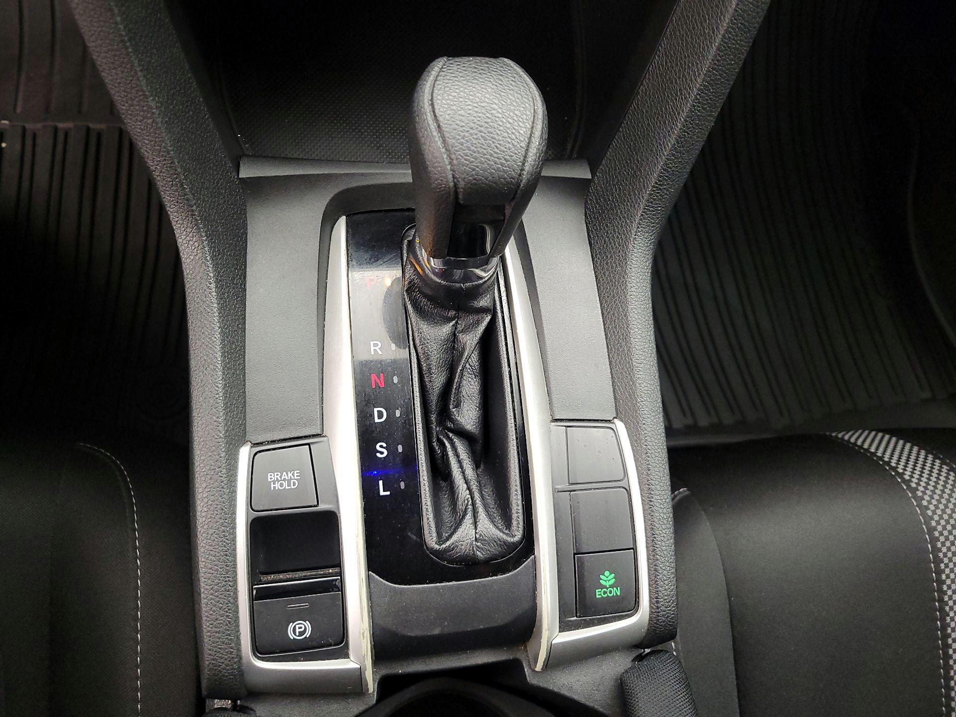 Thumbnail: 2019 Honda Civic - 17