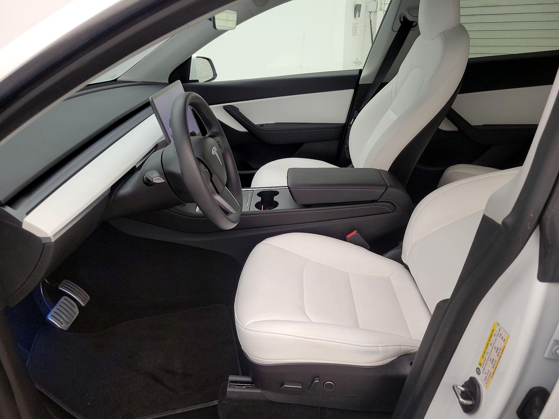 Thumbnail: 2021 Tesla Model Y - 11