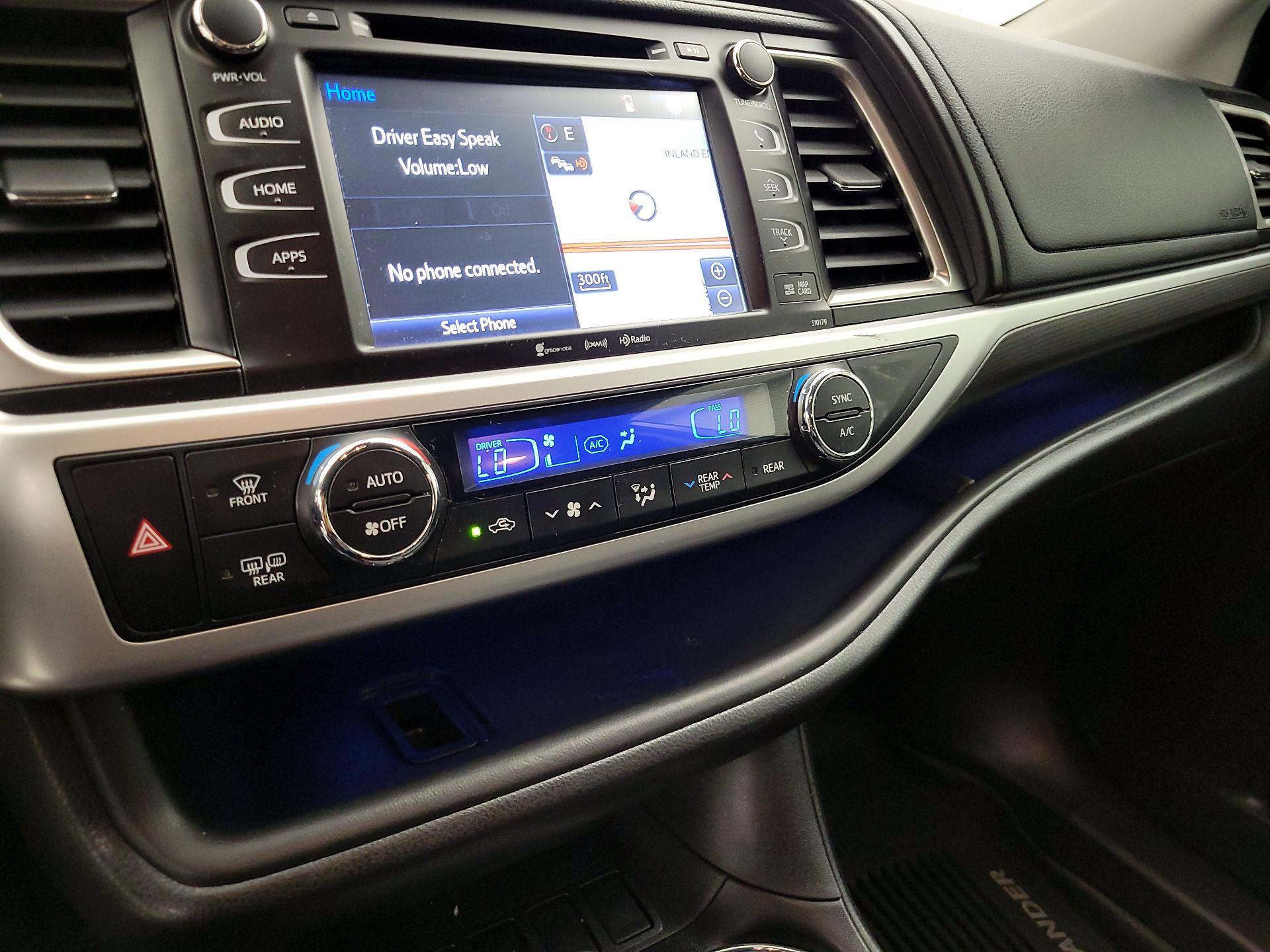 Thumbnail: 2018 Toyota Highlander - 16