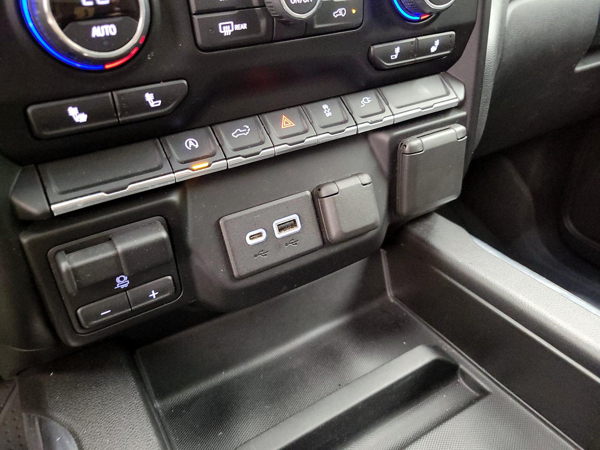 Thumbnail: 2019 Chevrolet Silverado 1500 - 18