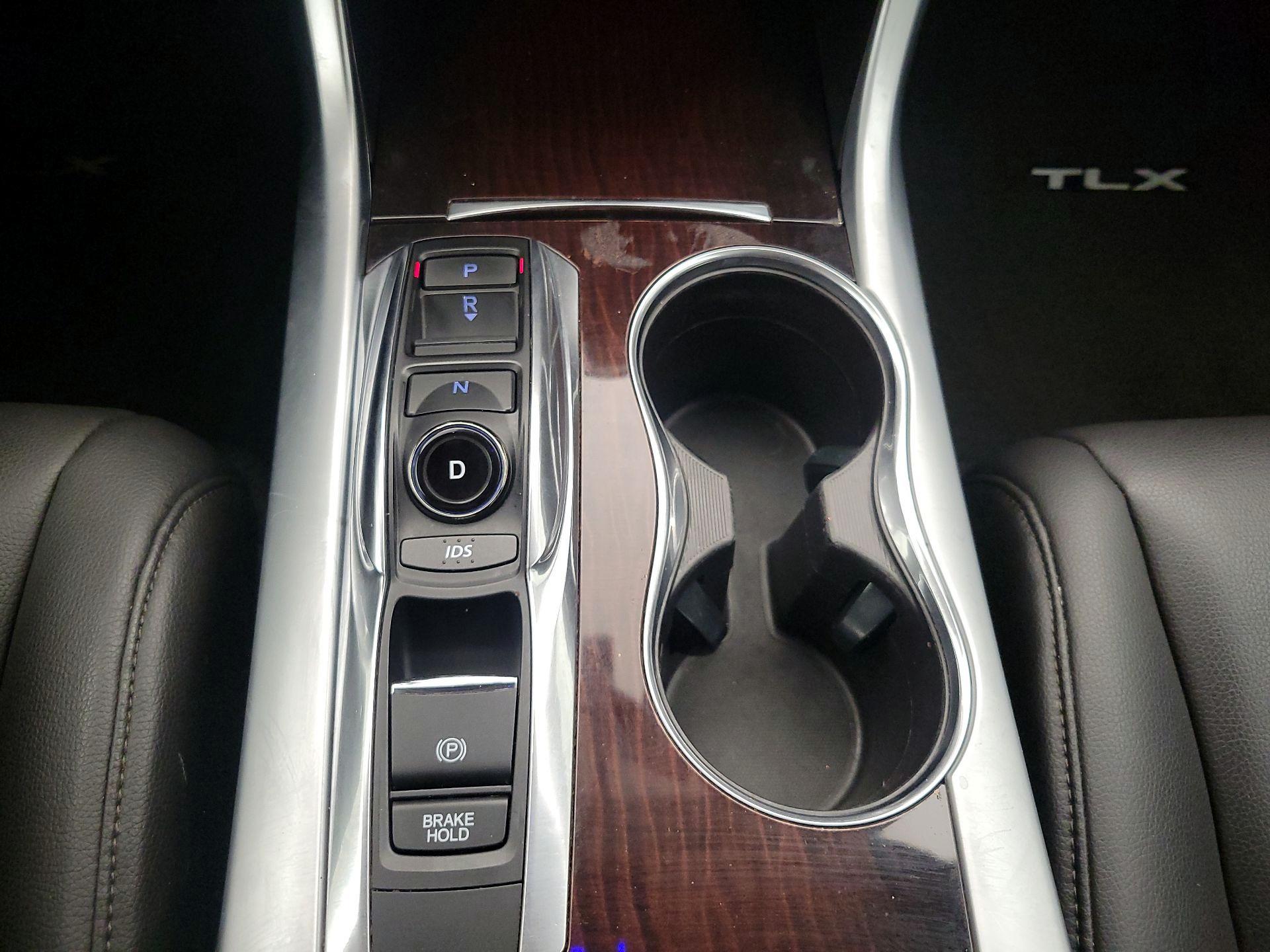 Thumbnail: 2016 Acura TLX - 17