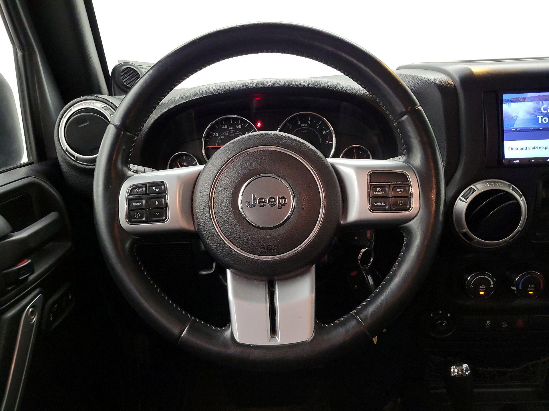 Thumbnail: 2014 Jeep Wrangler - 10