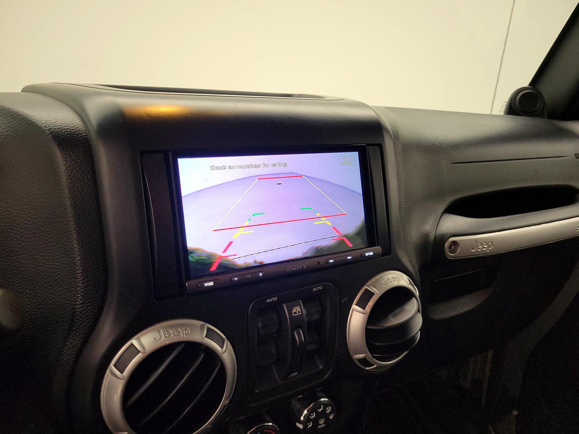 Thumbnail: 2014 Jeep Wrangler - 13