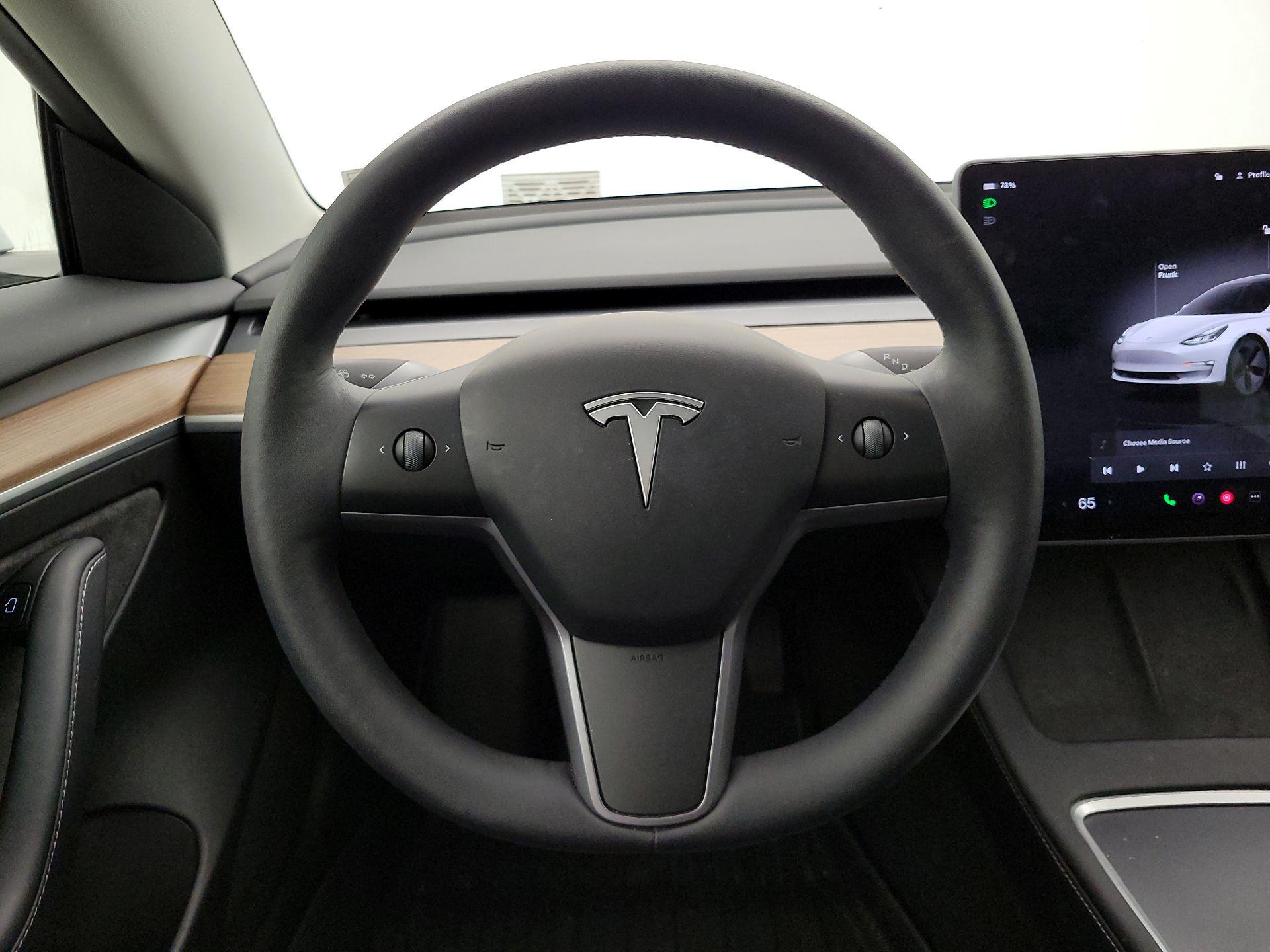 Thumbnail: 2023 Tesla Model 3 - 10