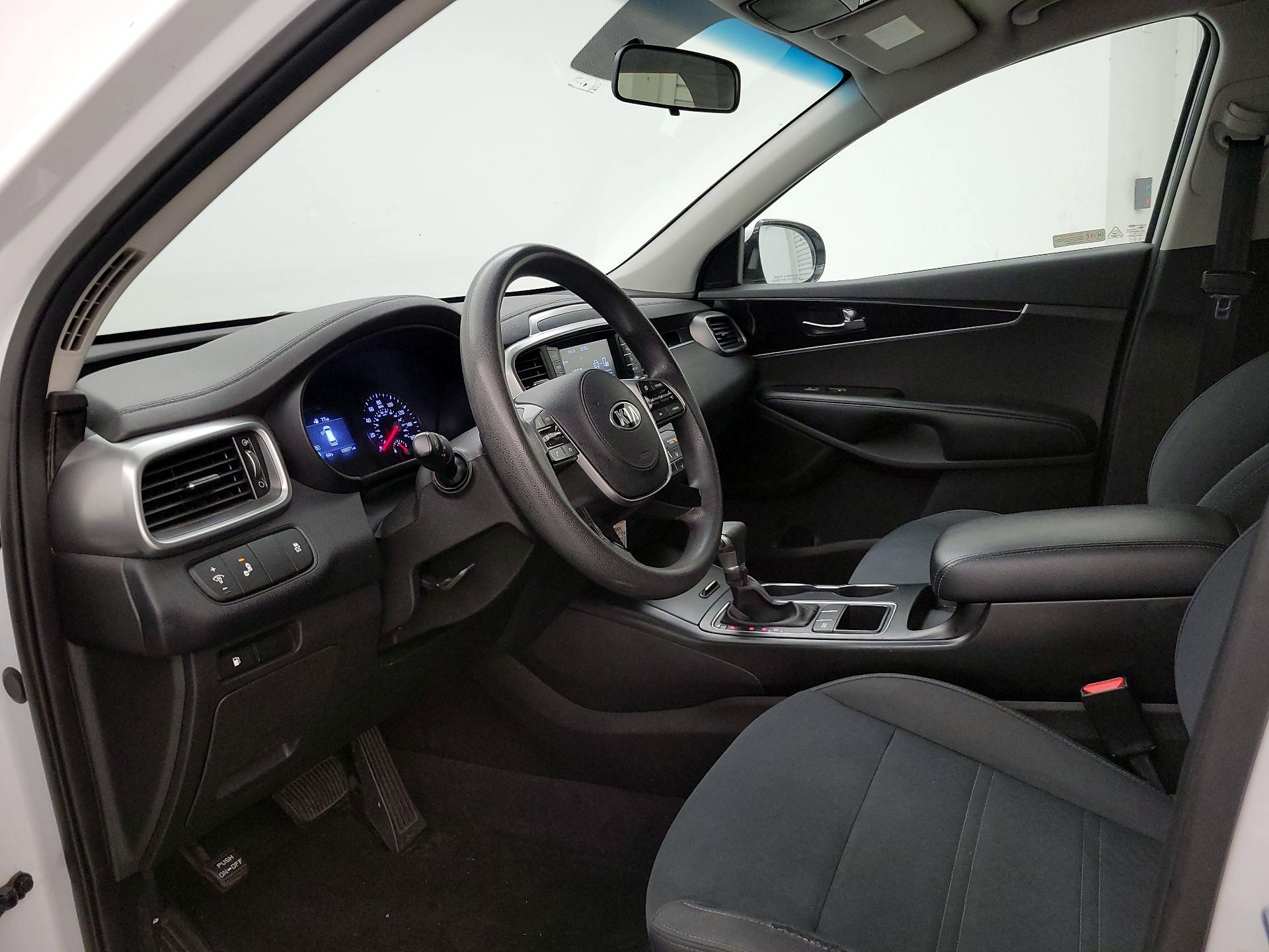 Thumbnail: 2019 Kia Sorento - 11