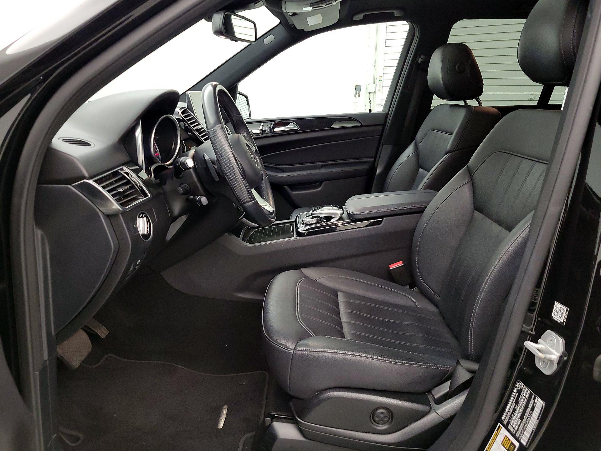 Thumbnail: 2016 Mercedes-Benz GLE - 11