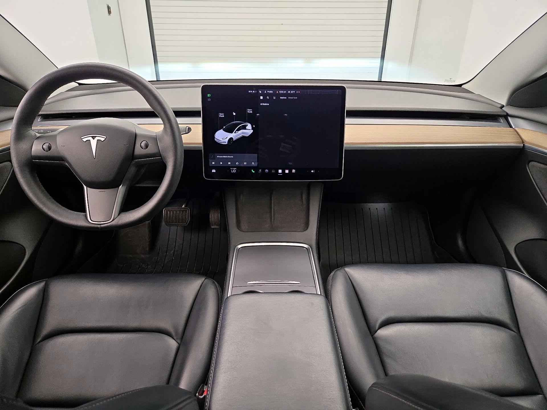 Thumbnail: 2021 Tesla Model 3 - 9