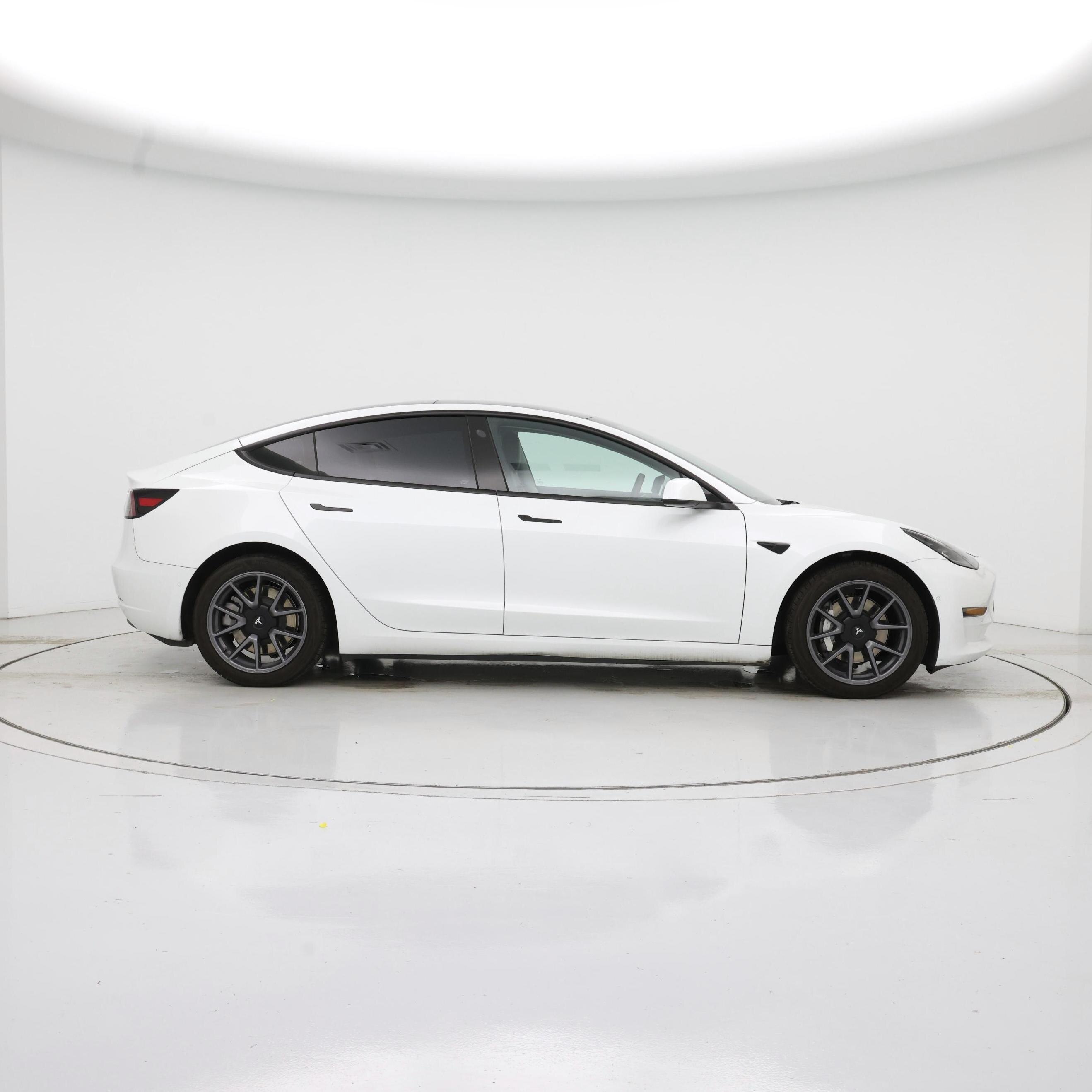 Thumbnail: 2021 Tesla Model 3 - 7
