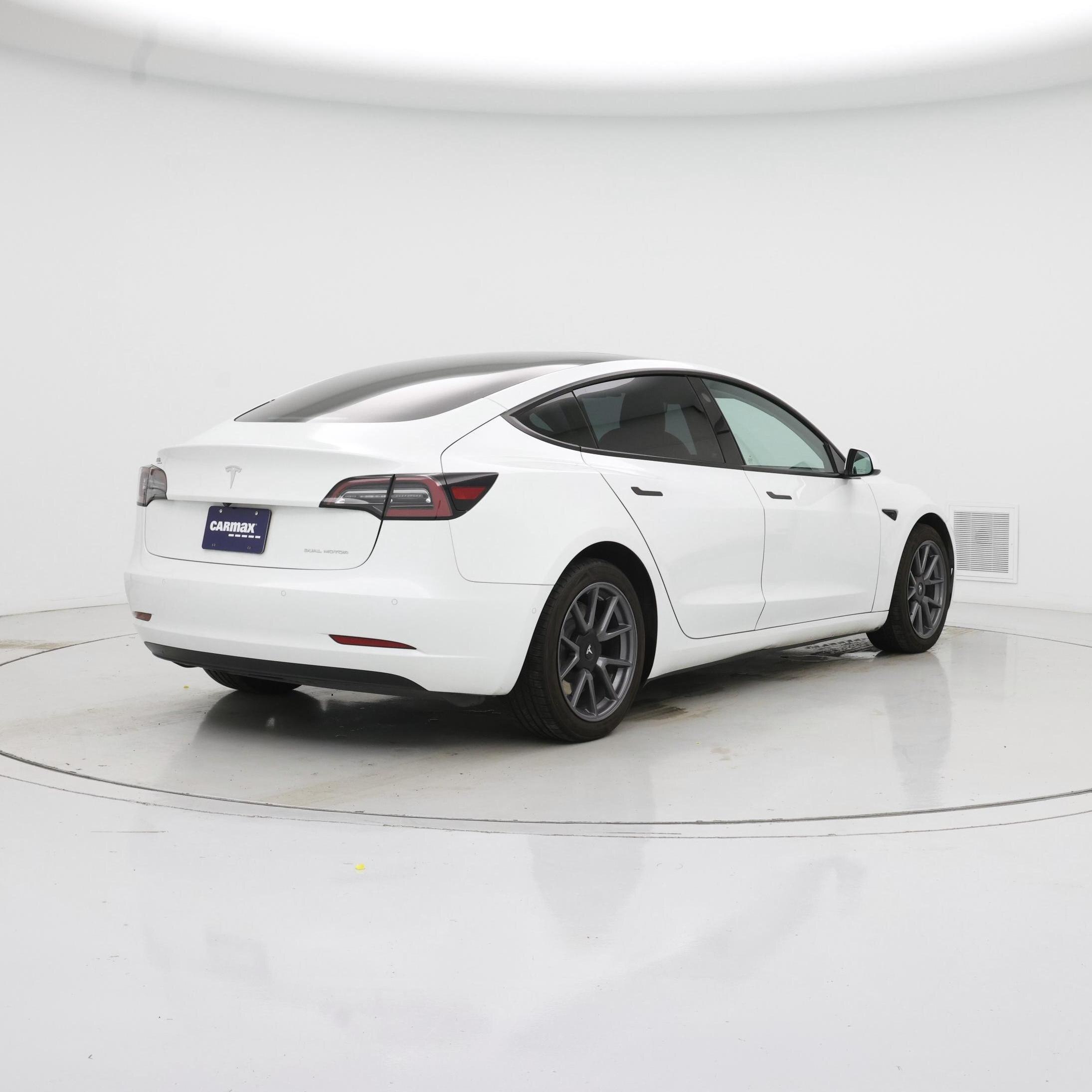 Thumbnail: 2021 Tesla Model 3 - 8