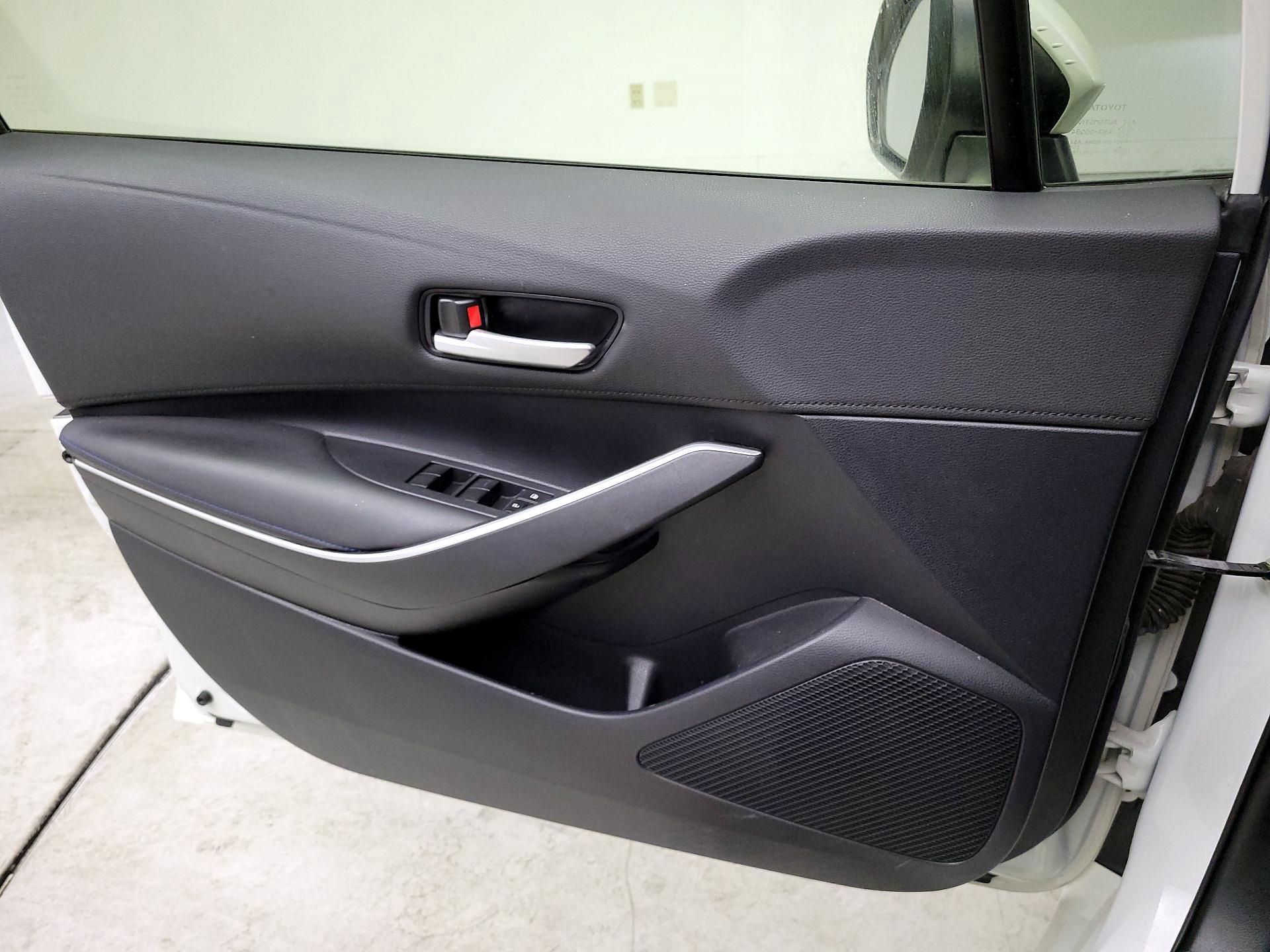 Thumbnail: 2020 Toyota Corolla - 10