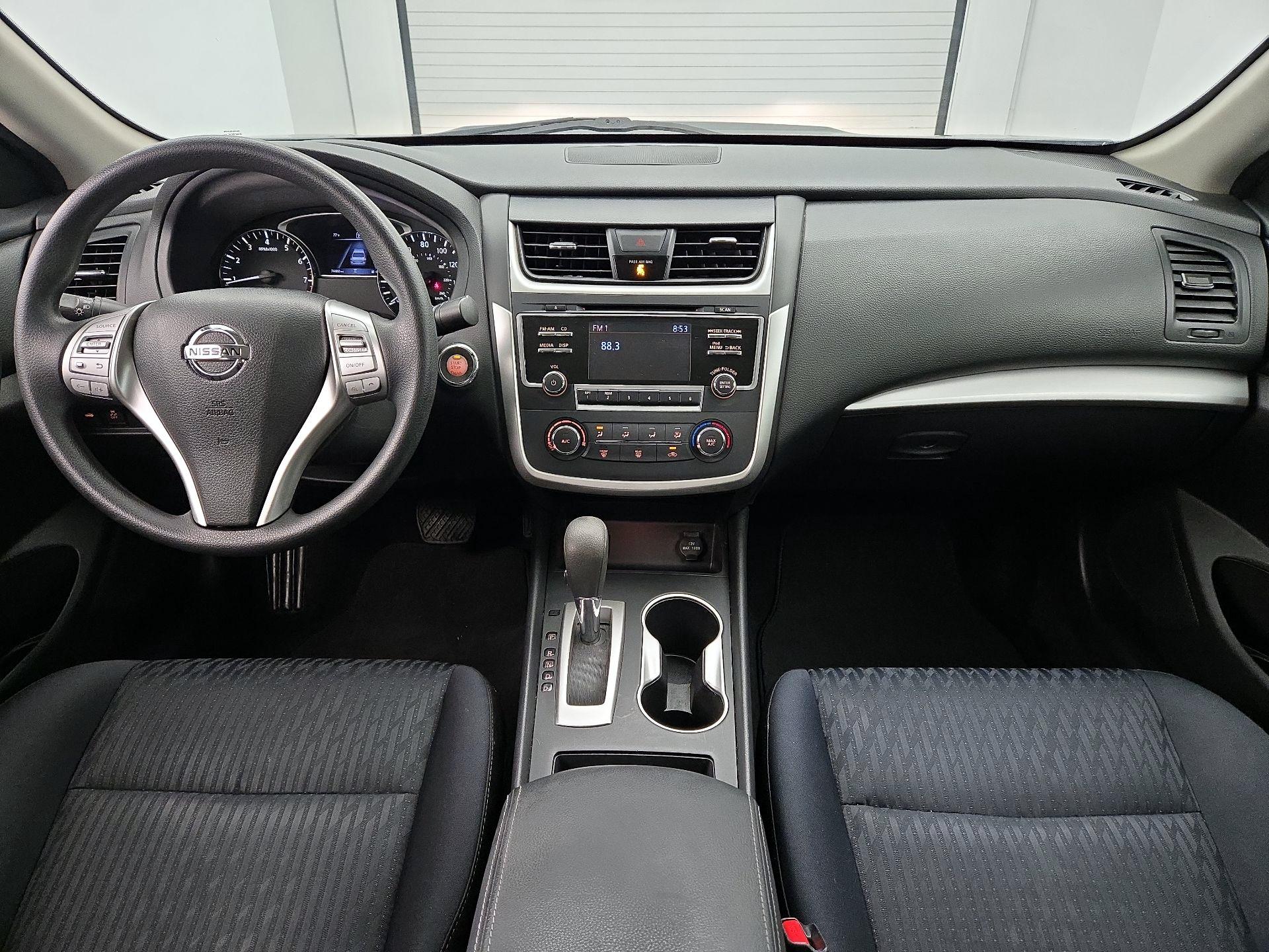 Thumbnail: 2018 Nissan Altima - 9
