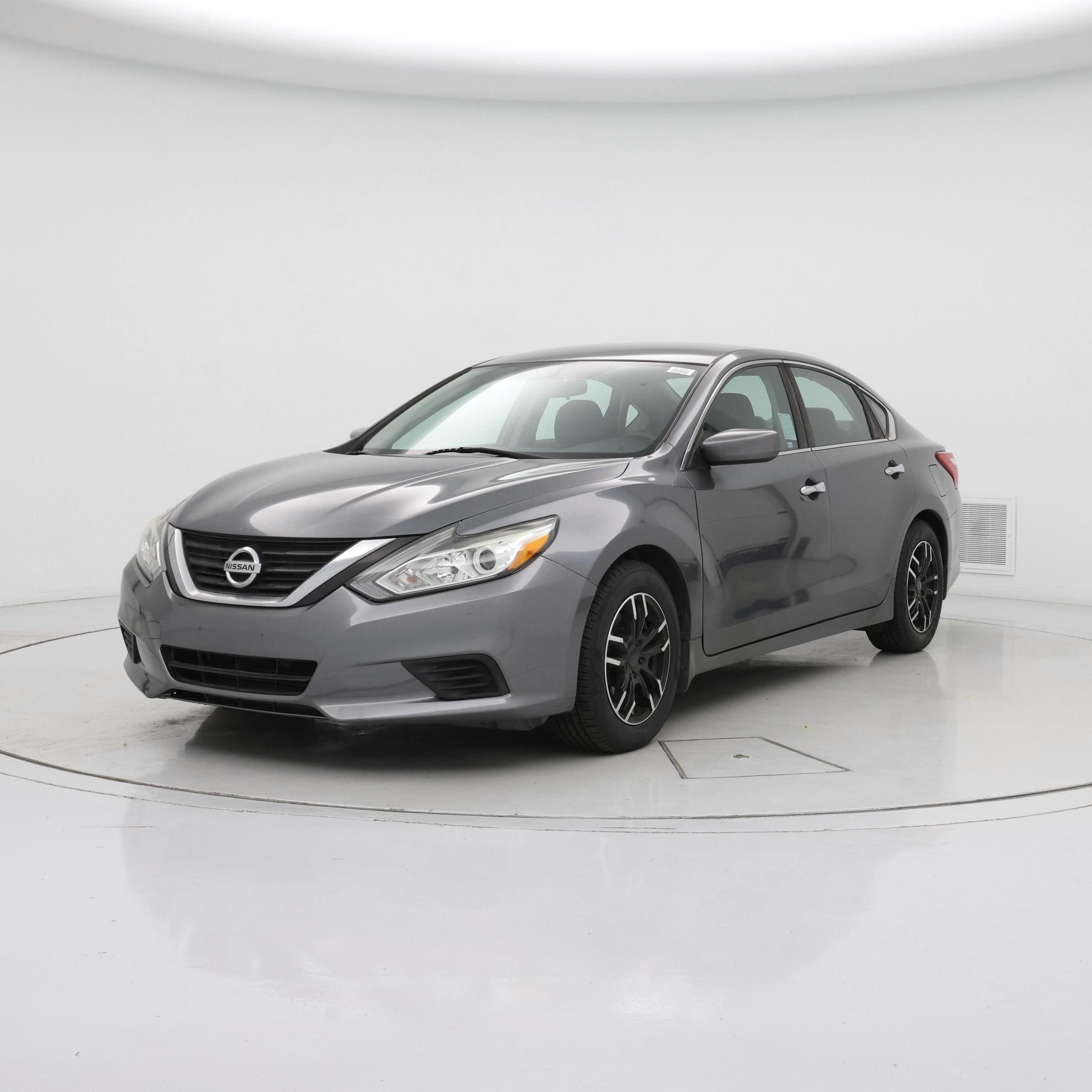 Thumbnail: 2018 Nissan Altima - 4
