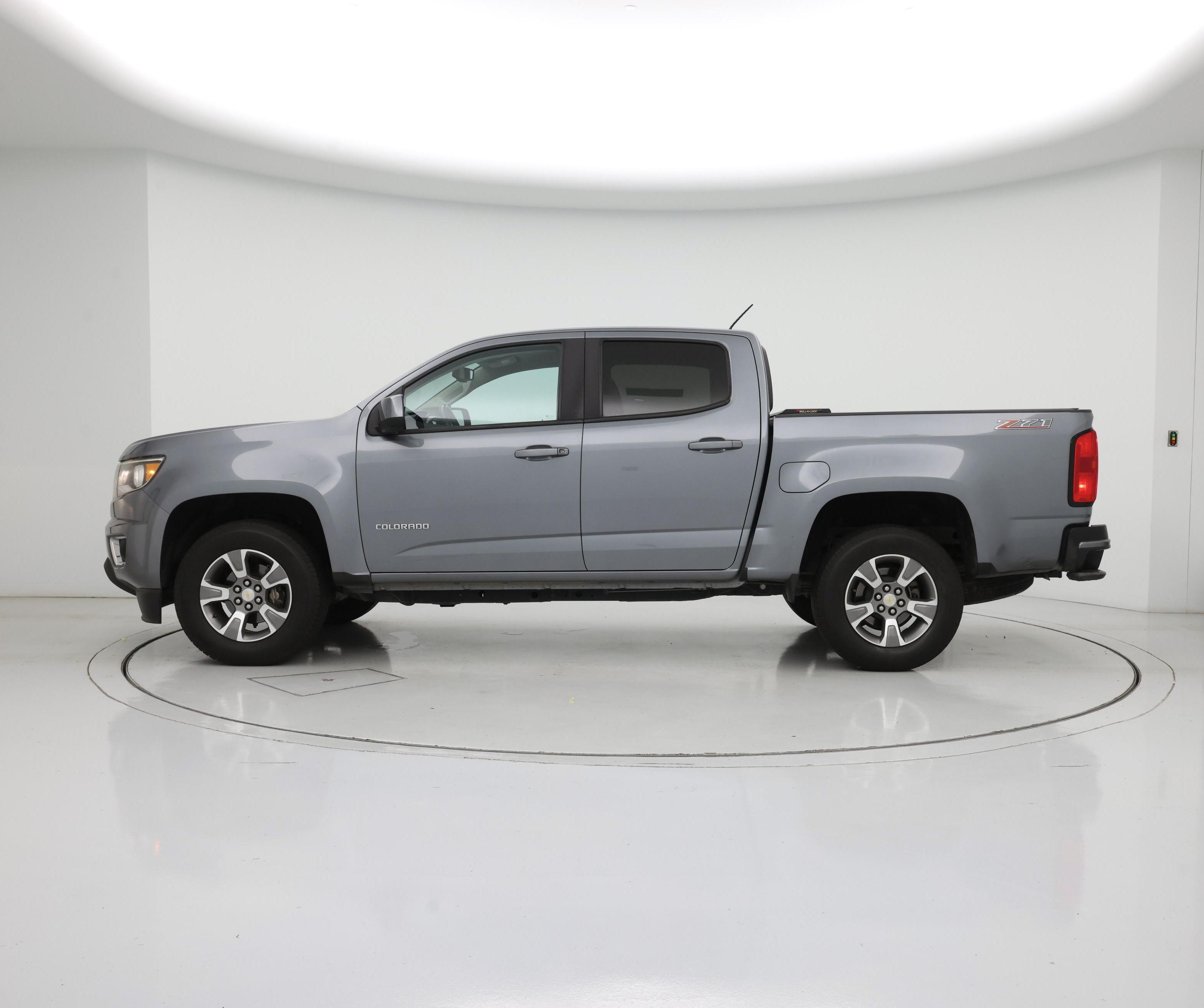 Thumbnail: 2018 Chevrolet Colorado - 3