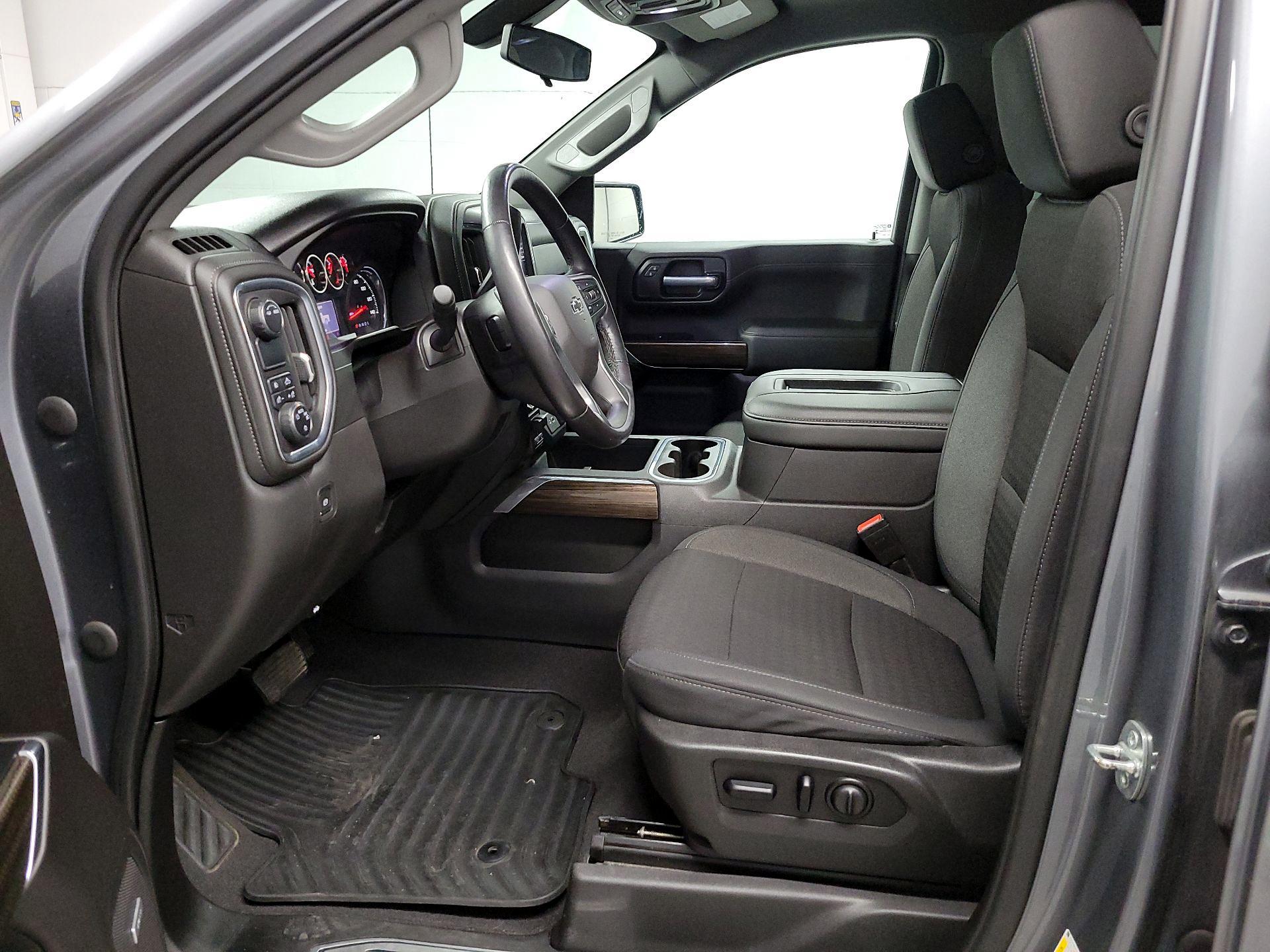 Thumbnail: 2020 Chevrolet Silverado 1500 - 11