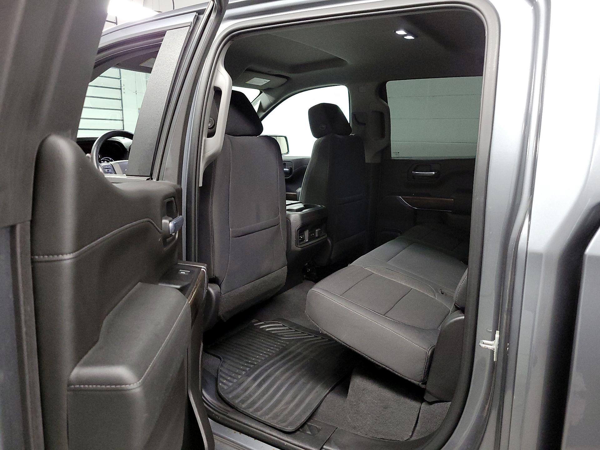 Thumbnail: 2020 Chevrolet Silverado 1500 - 19